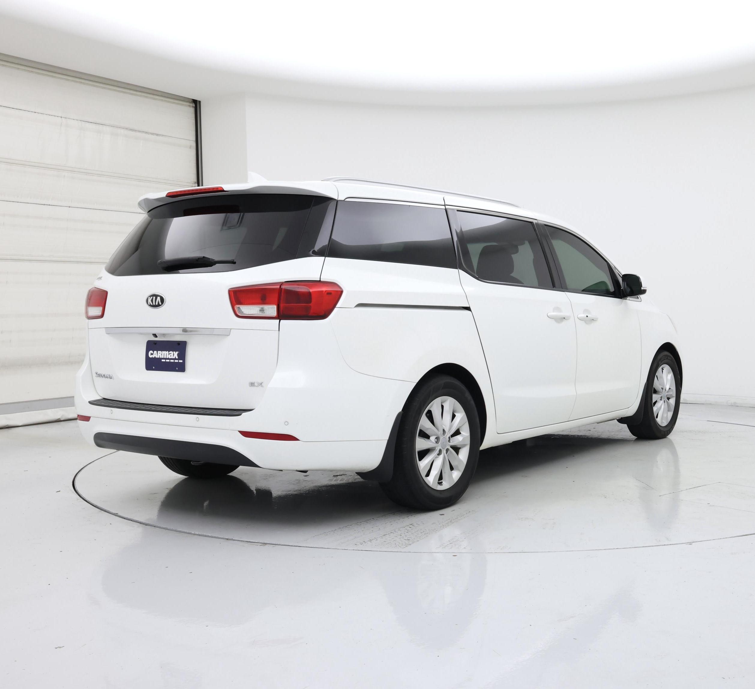 Thumbnail: 2017 Kia Sedona - 8