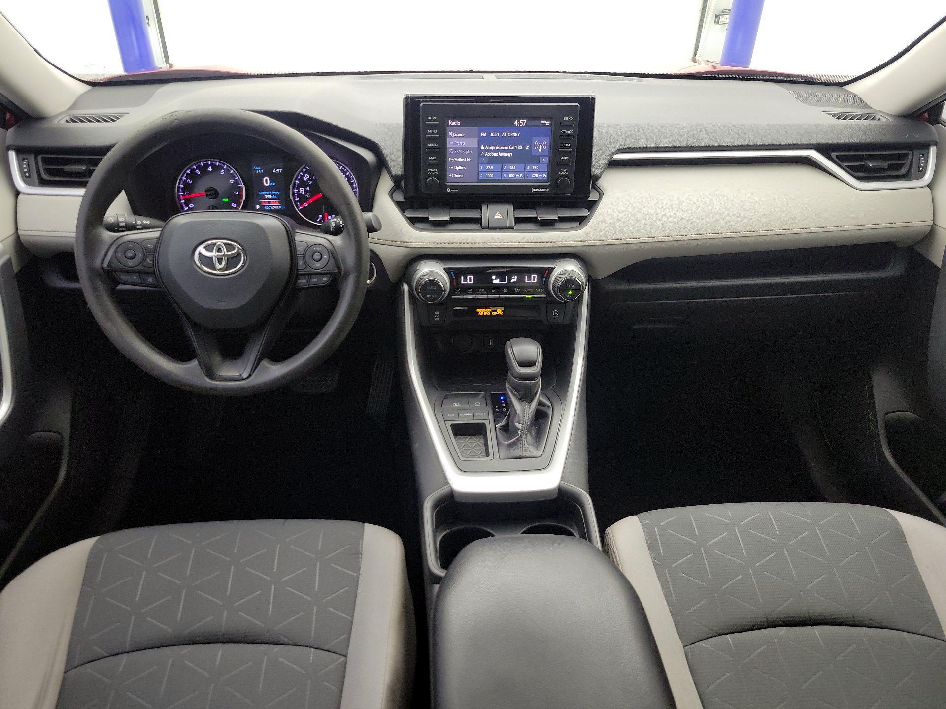 Thumbnail: 2020 Toyota RAV4 - 9