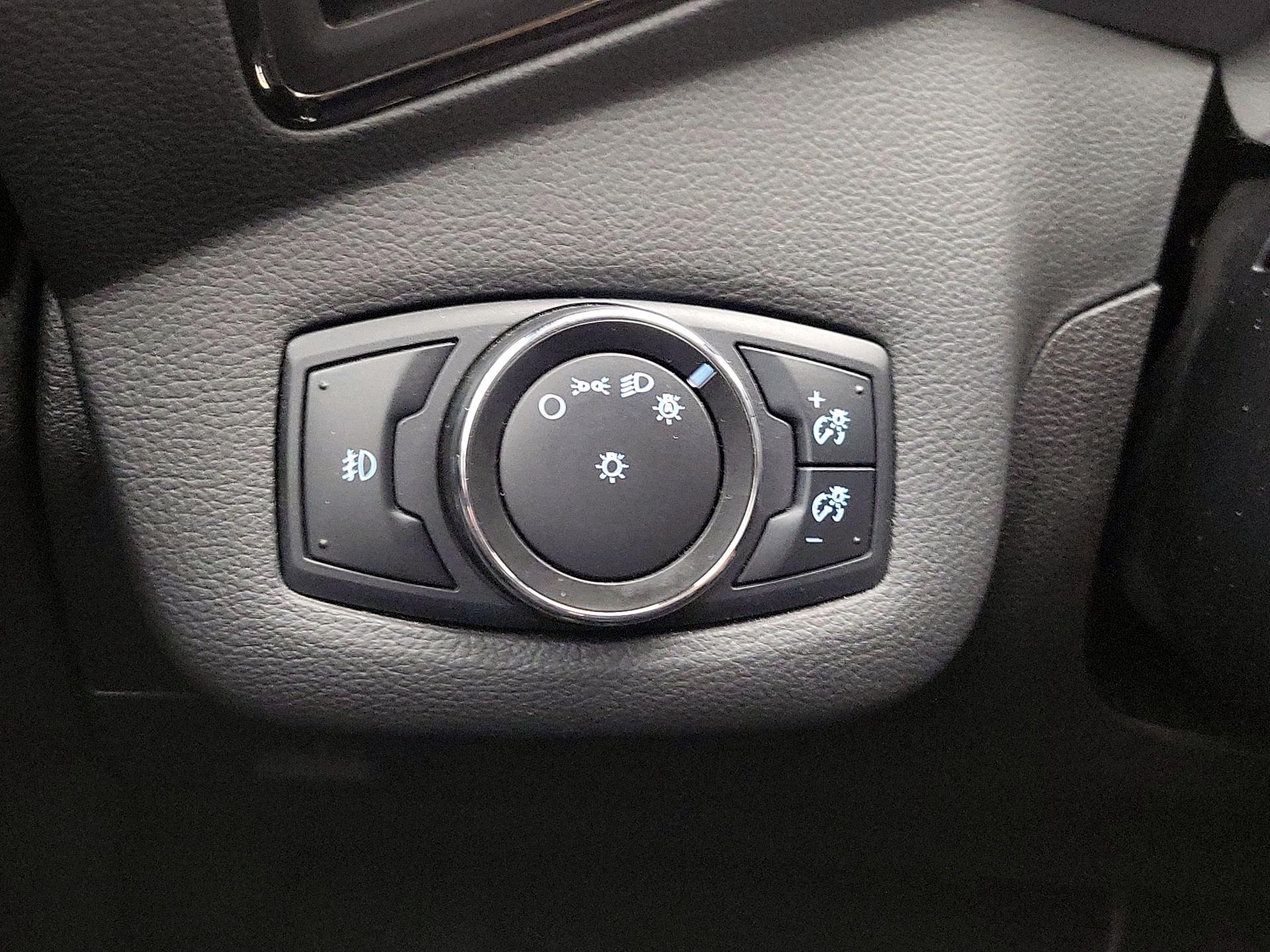 Thumbnail: 2014 Ford Escape - 13