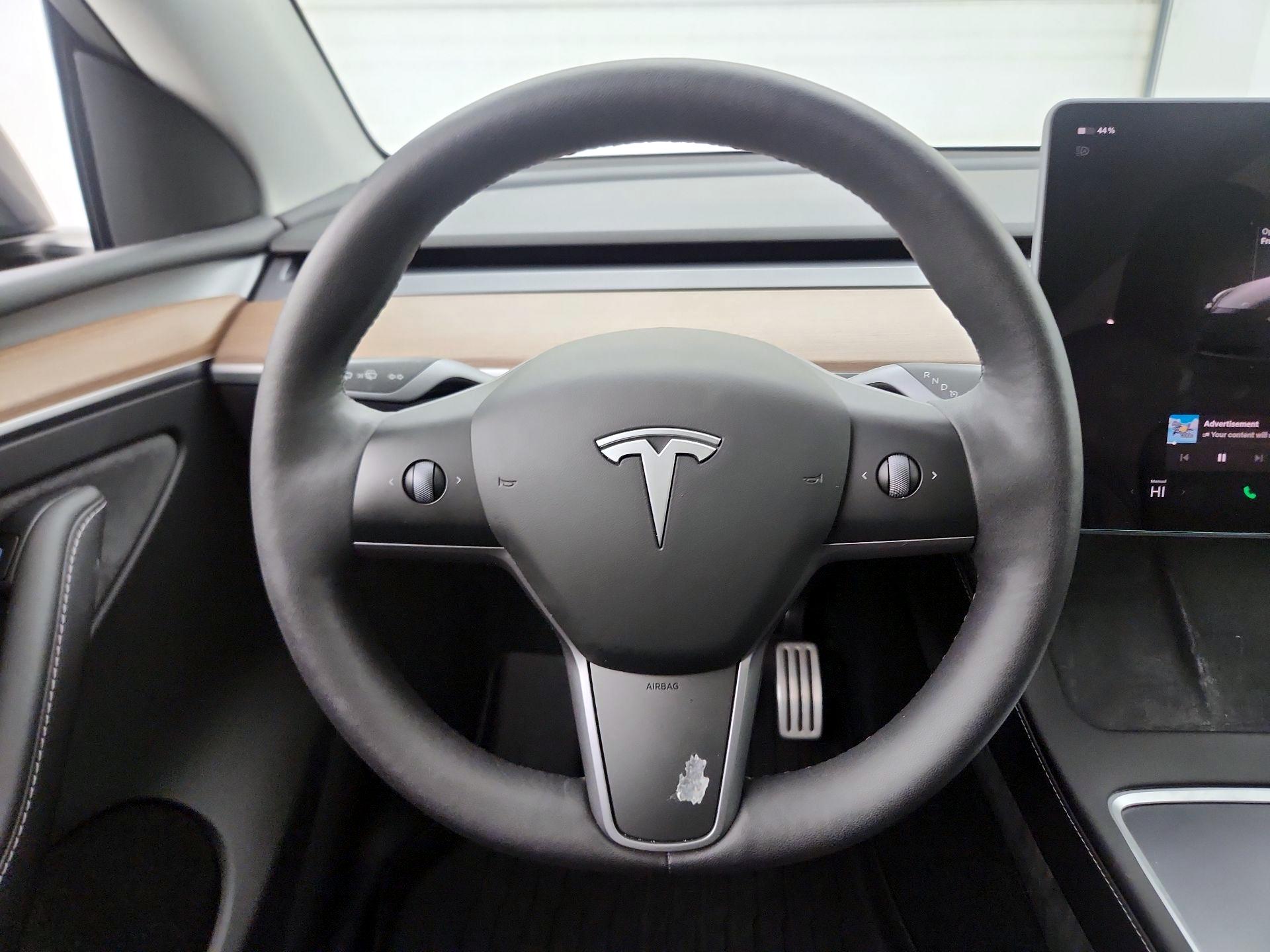 Thumbnail: 2023 Tesla Model Y - 10