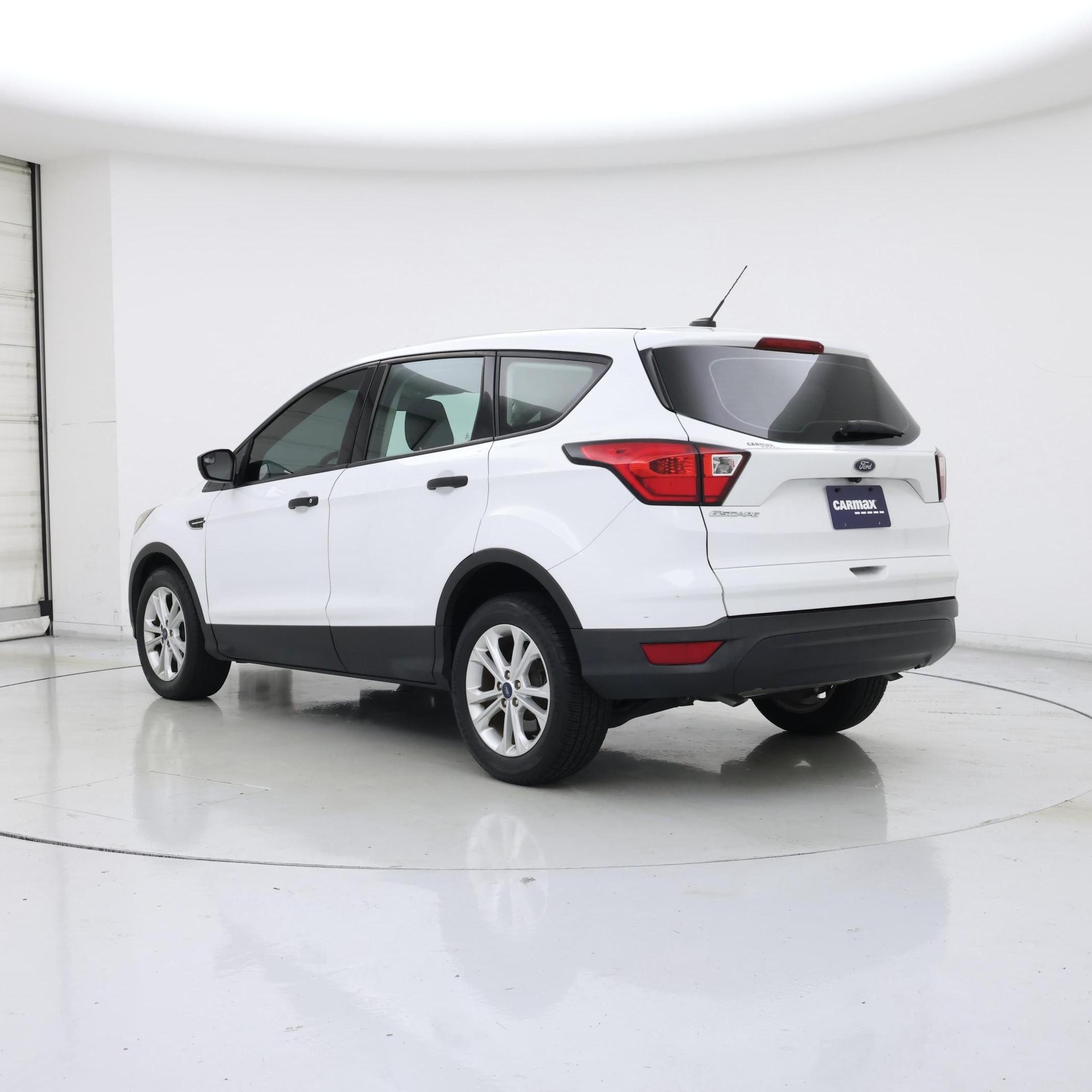 Thumbnail: 2019 Ford Escape - 2