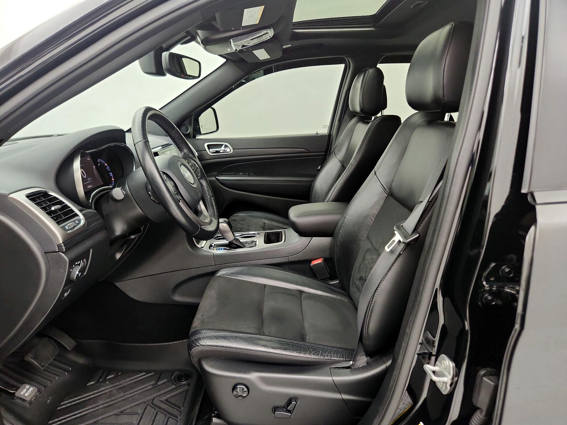 Thumbnail: 2020 Jeep Grand Cherokee - 11