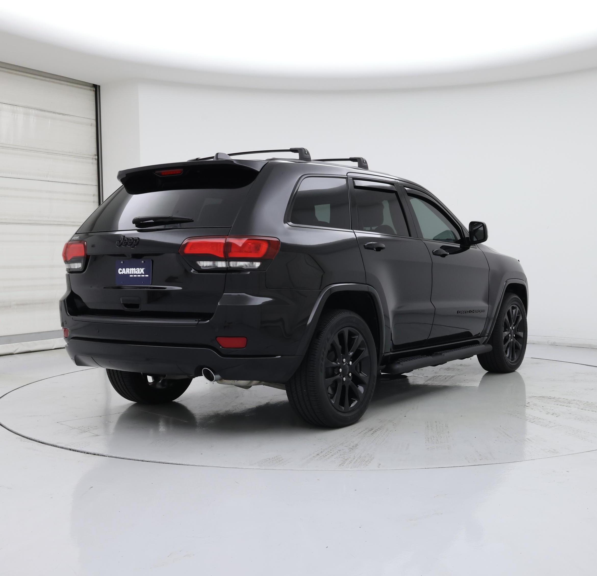 Thumbnail: 2020 Jeep Grand Cherokee - 8
