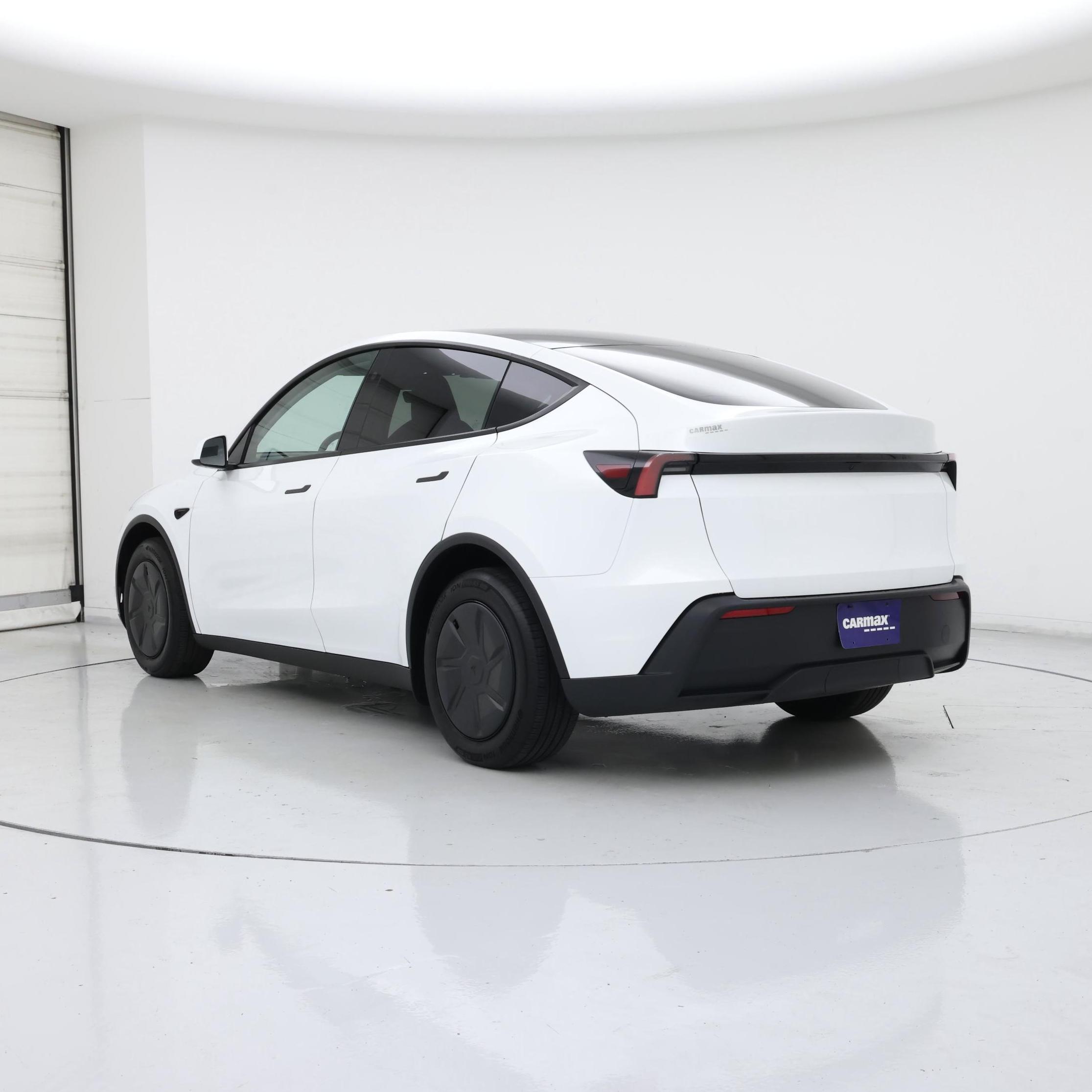 Thumbnail: 2026 Tesla Model Y - 2