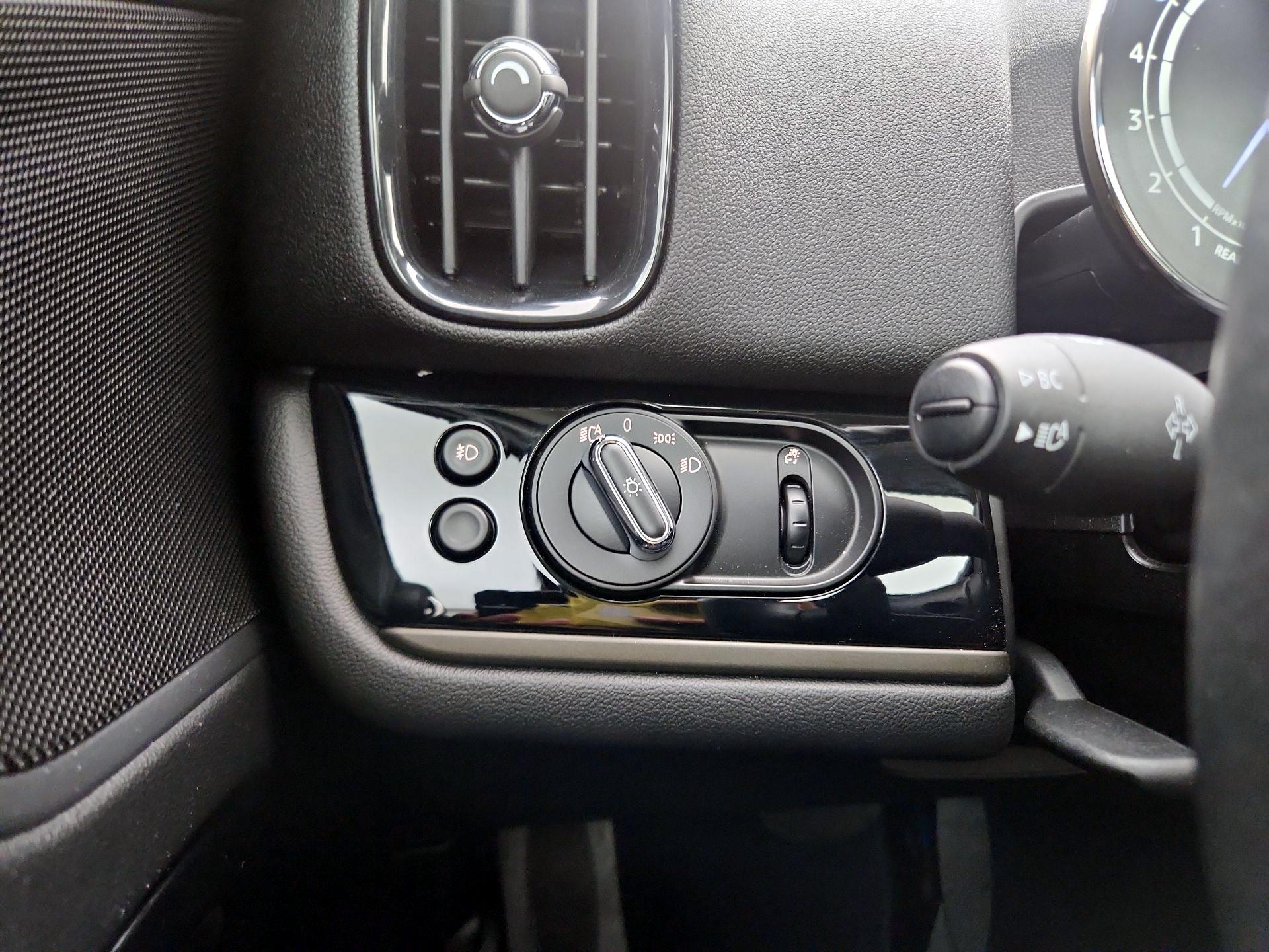 Thumbnail: 2021 MINI Cooper Countryman - 13