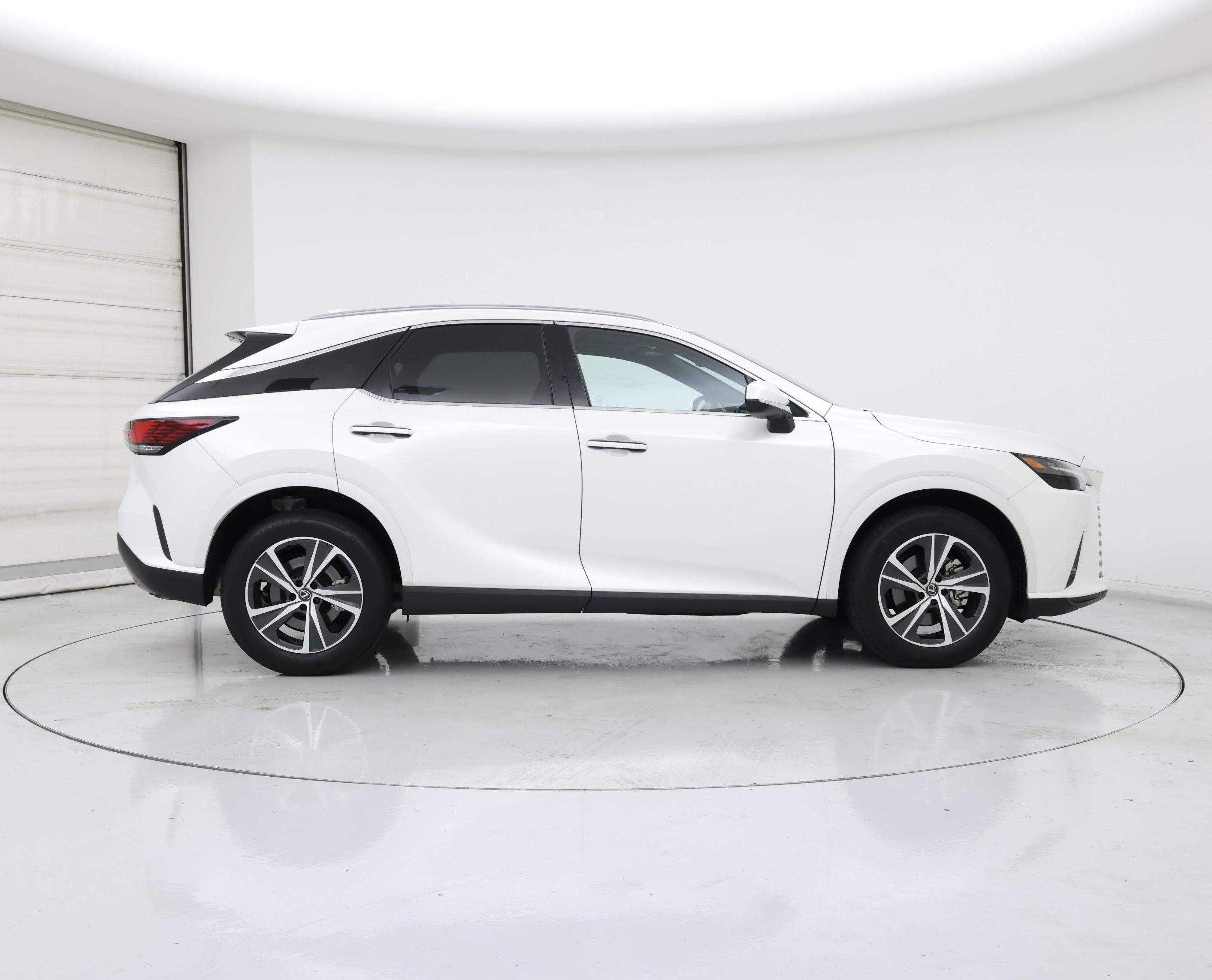 Thumbnail: 2025 Lexus RX - 7