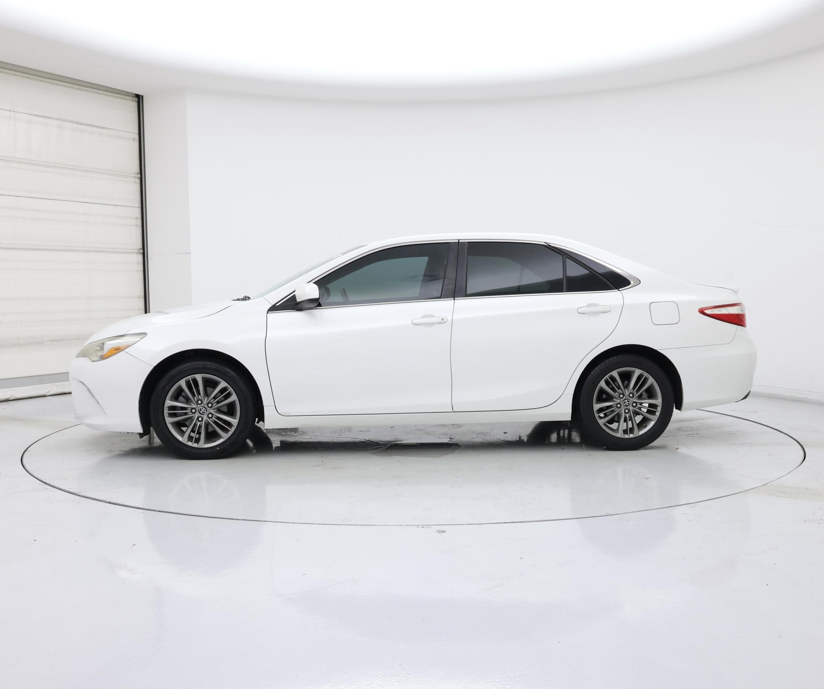 Thumbnail: 2017 Toyota Camry - 3