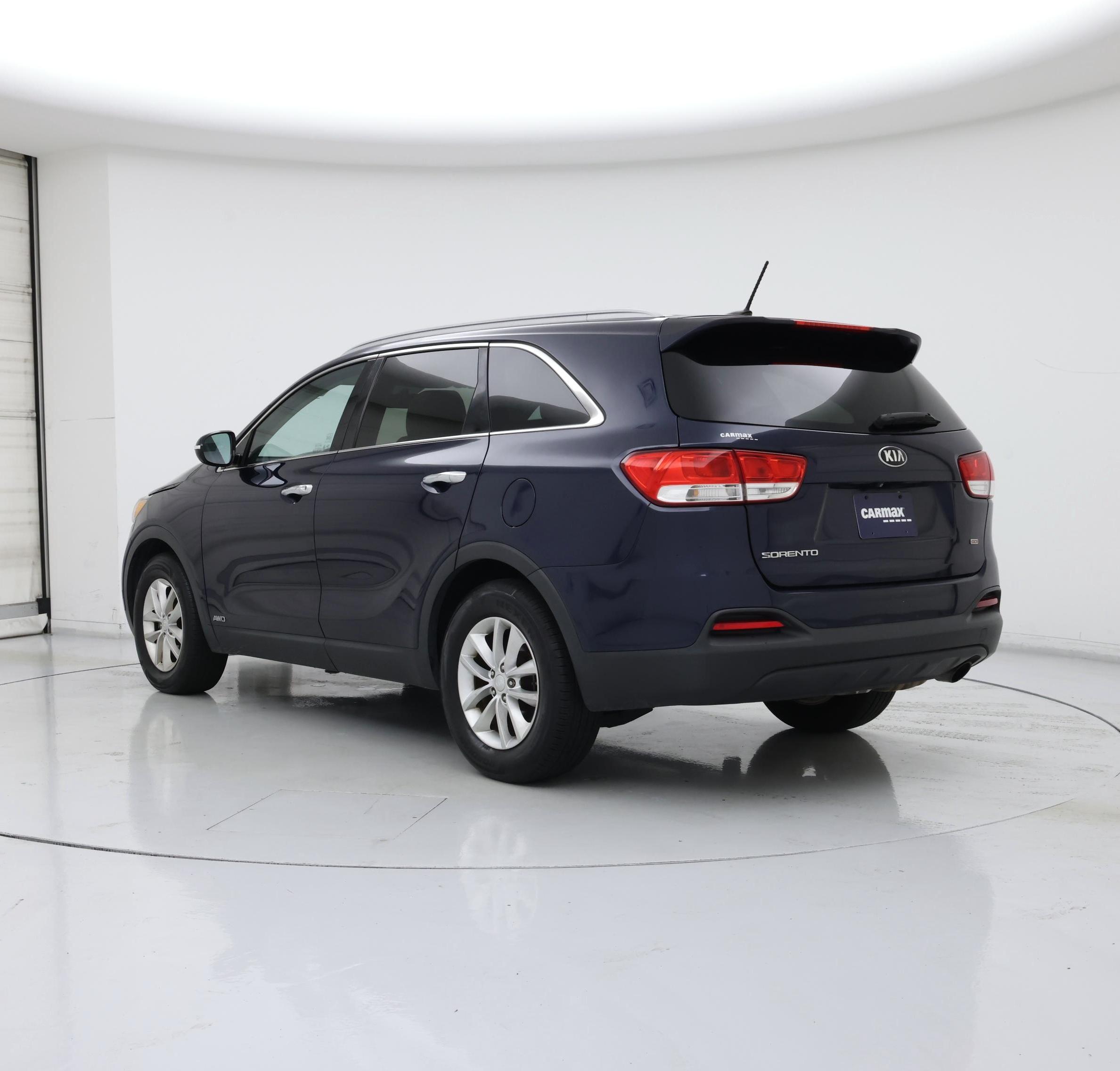 Thumbnail: 2017 Kia Sorento - 2