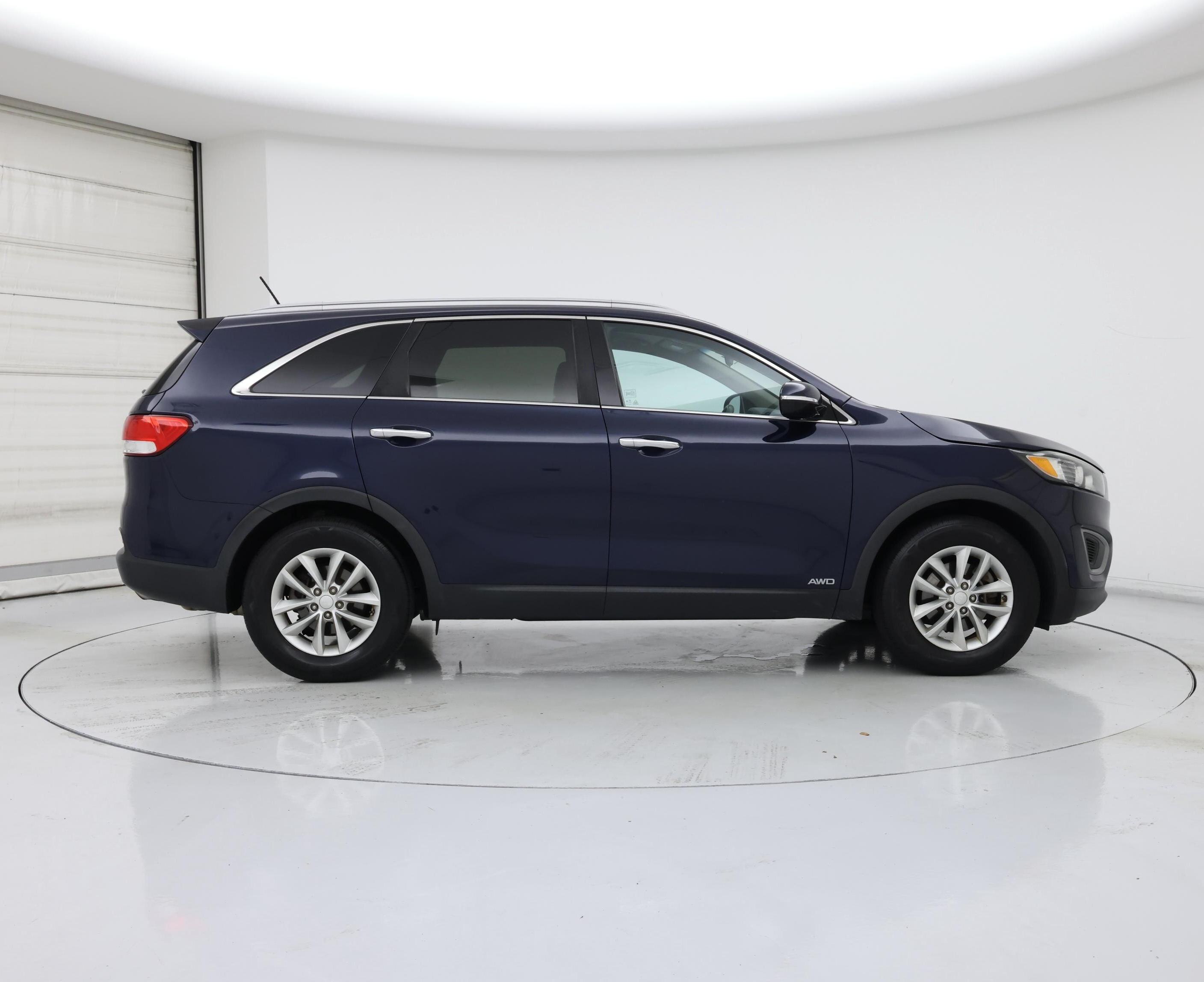 Thumbnail: 2017 Kia Sorento - 7