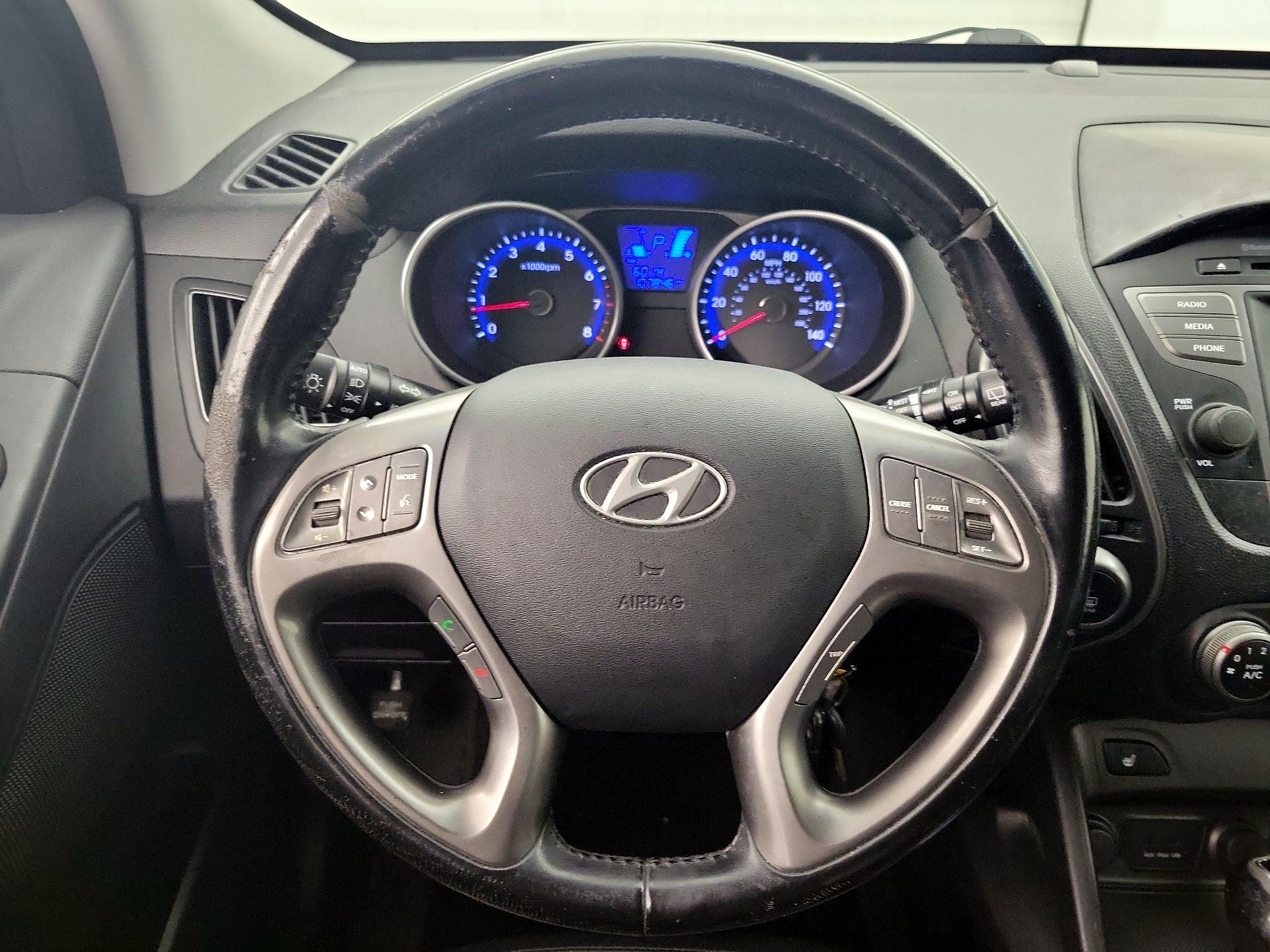 Thumbnail: 2014 Hyundai Tucson - 10