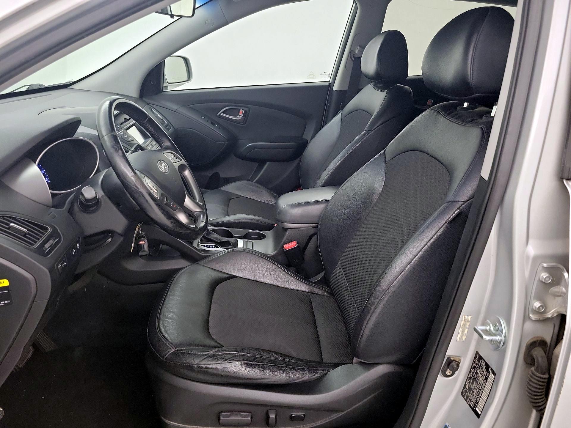 Thumbnail: 2014 Hyundai Tucson - 11