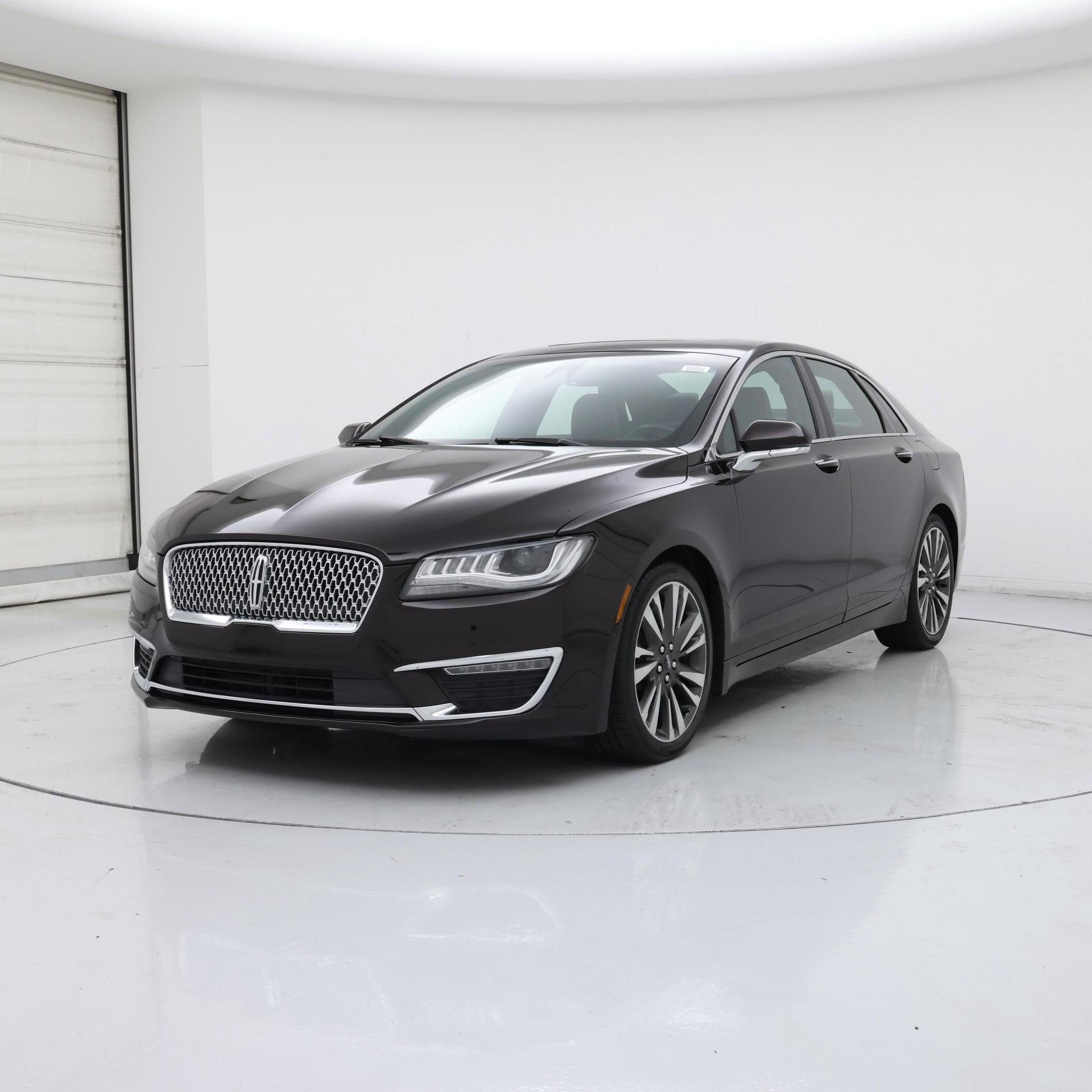 Thumbnail: 2020 Lincoln MKZ - 4