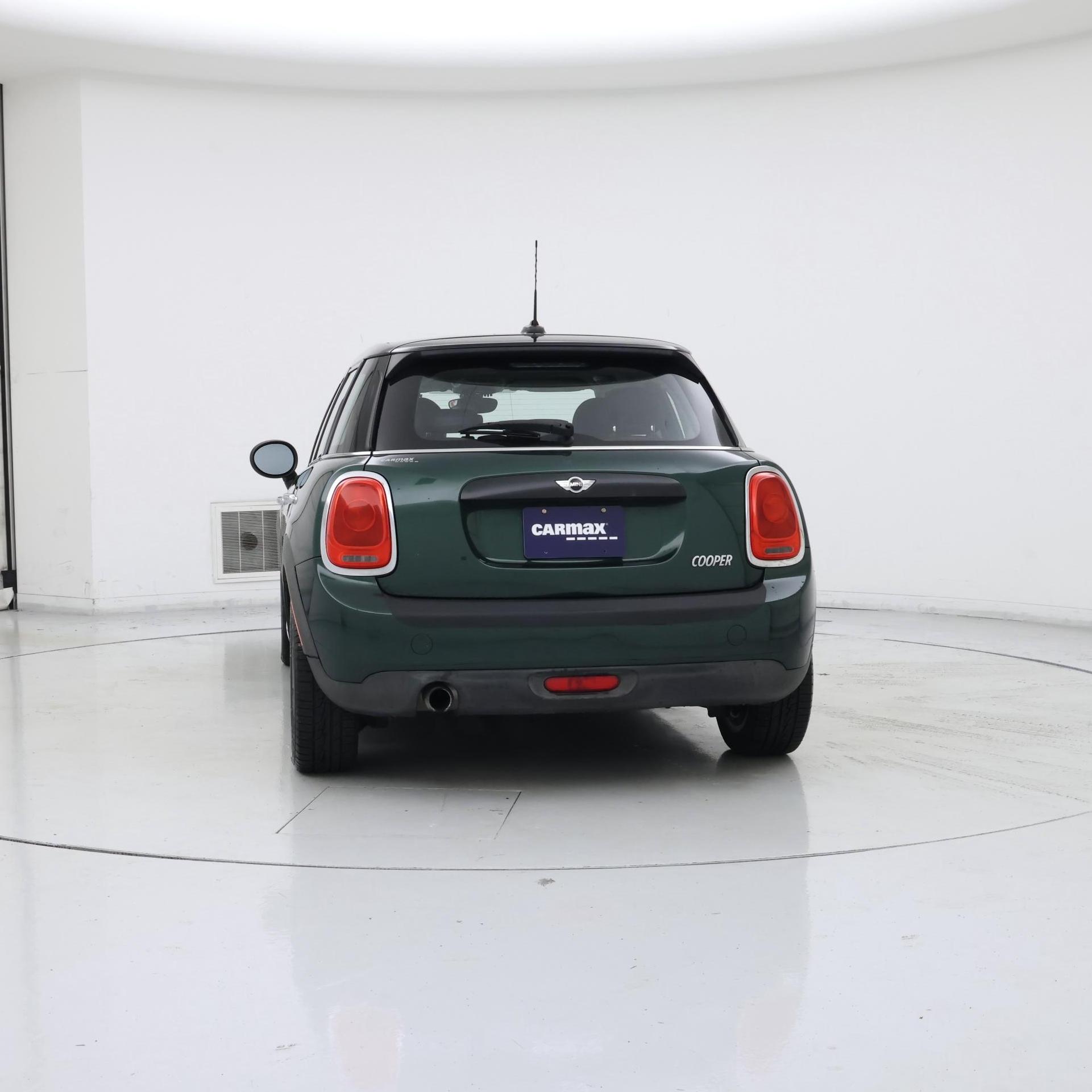 Thumbnail: 2016 MINI Cooper Hardtop - 6
