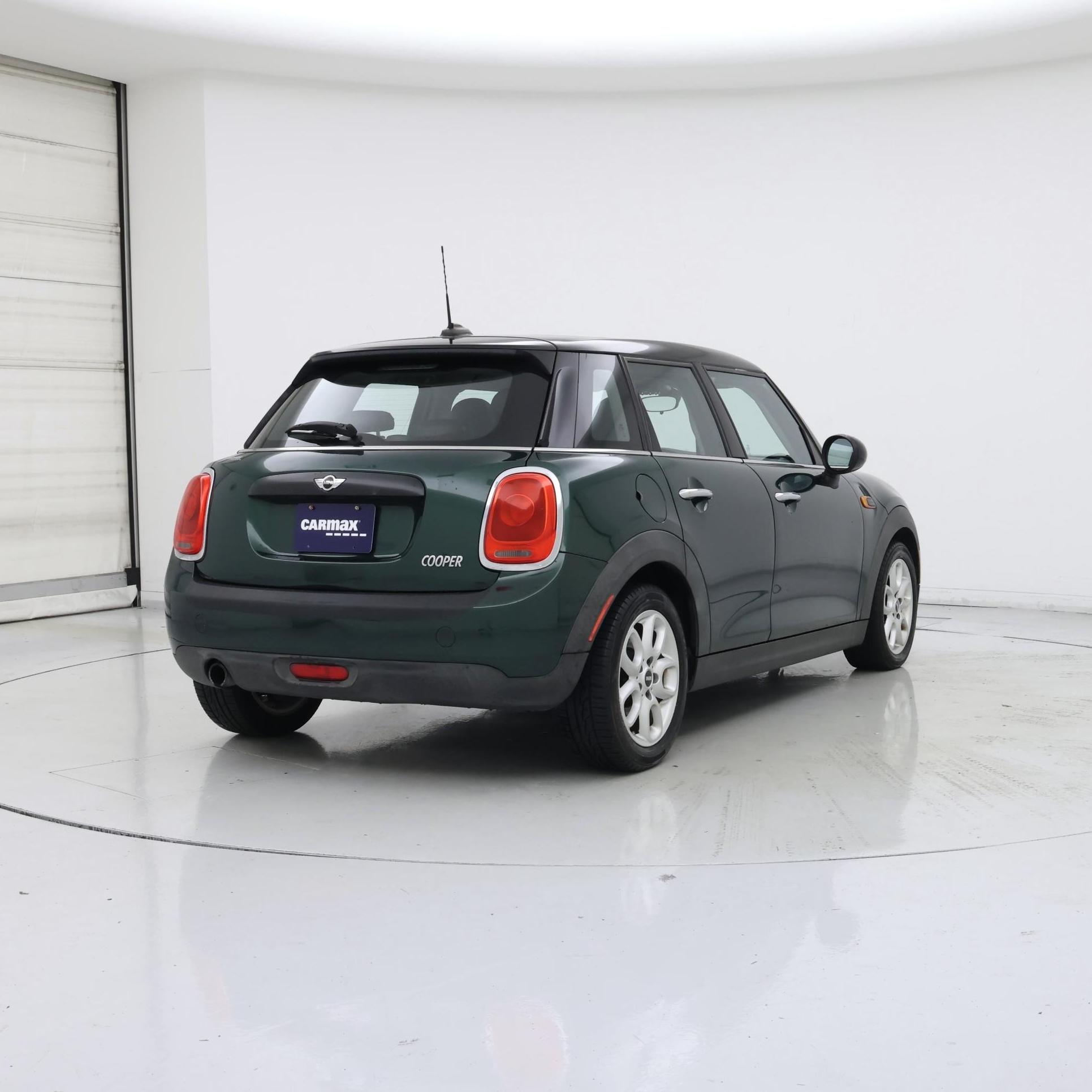 Thumbnail: 2016 MINI Cooper Hardtop - 8