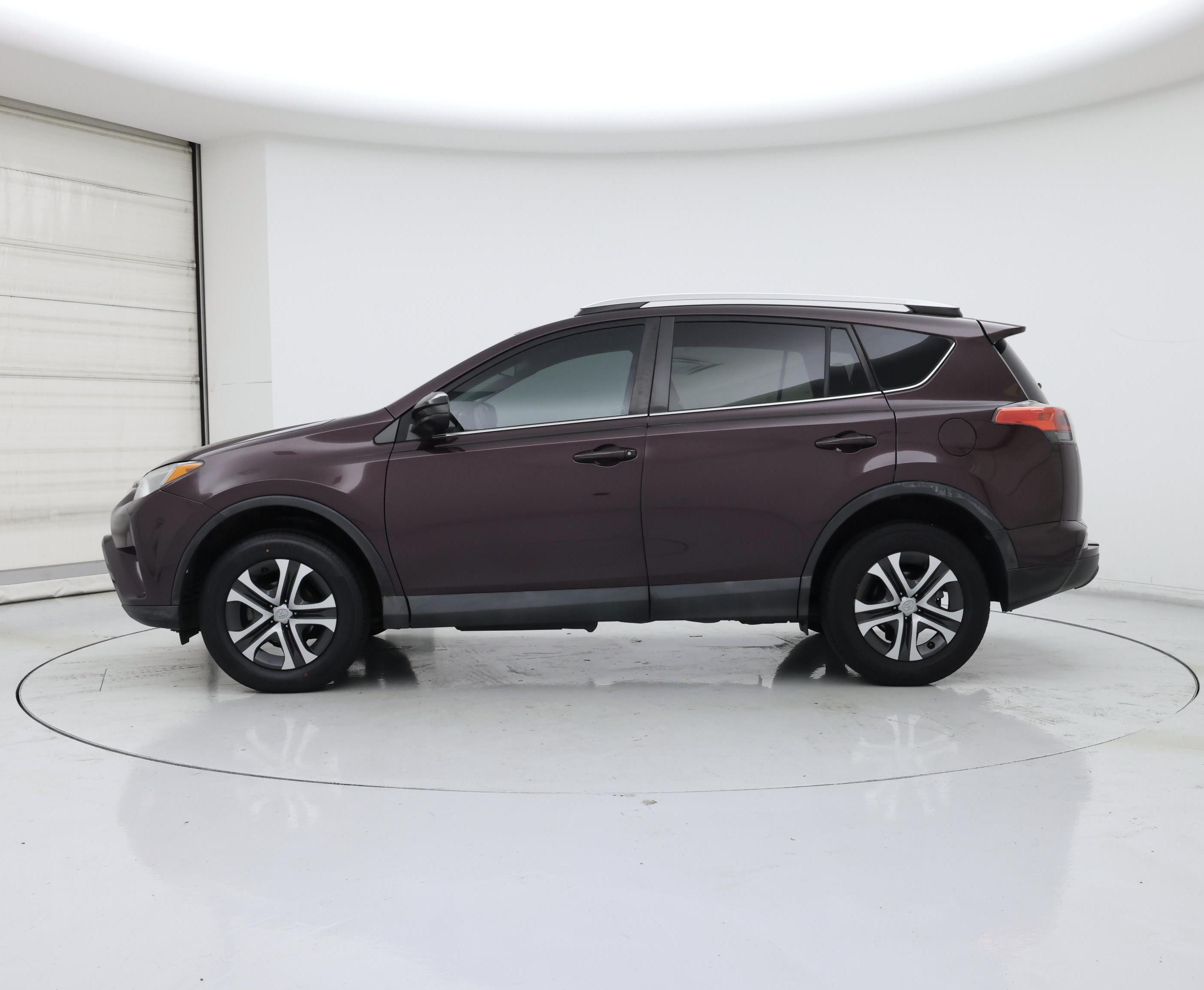 Thumbnail: 2016 Toyota RAV4 - 3