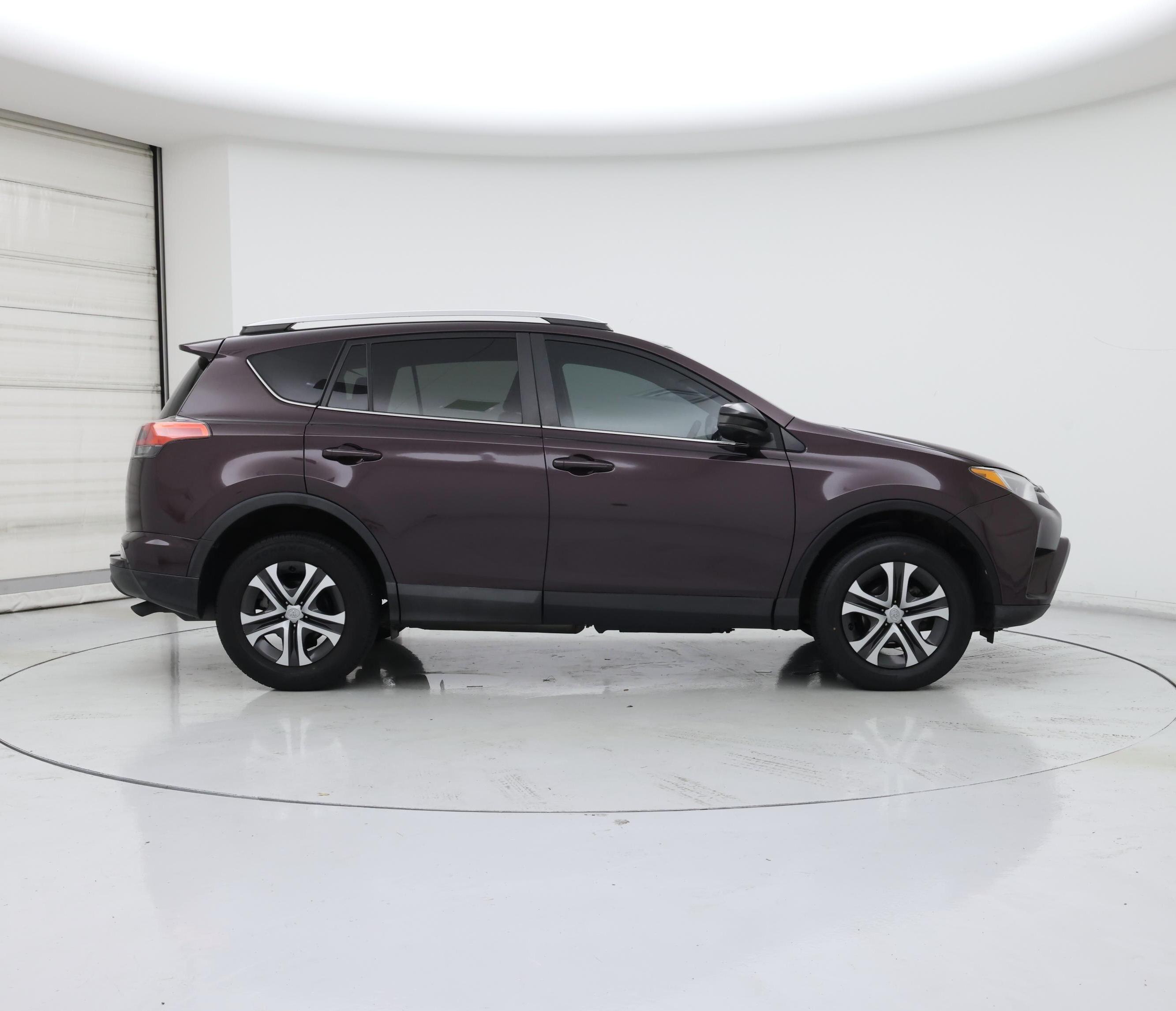 Thumbnail: 2016 Toyota RAV4 - 7