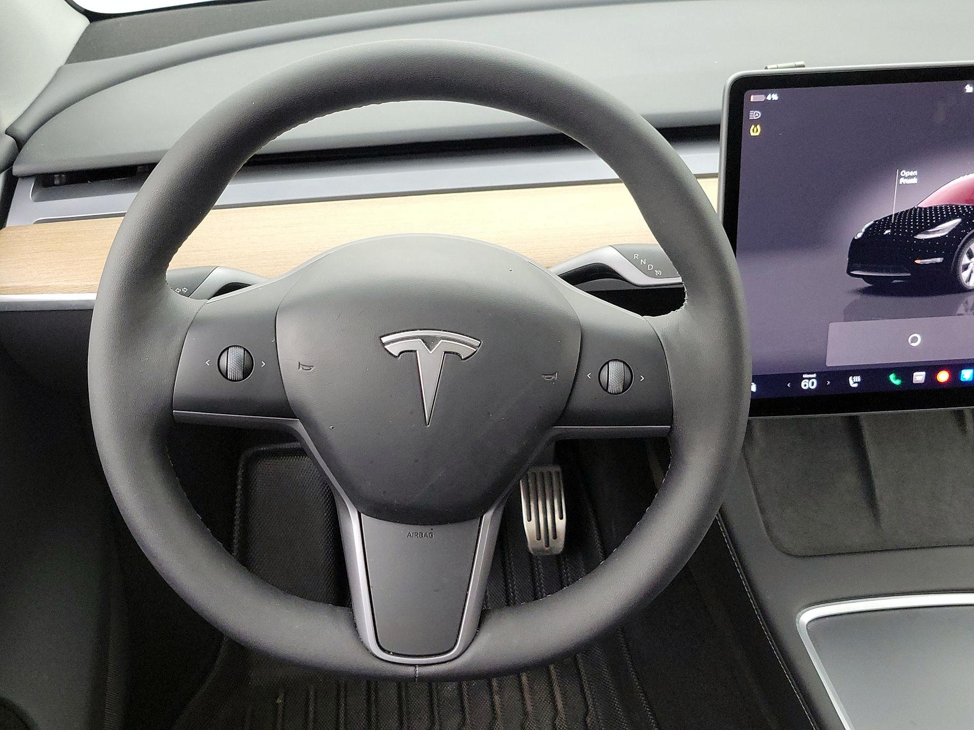Thumbnail: 2023 Tesla Model Y - 10