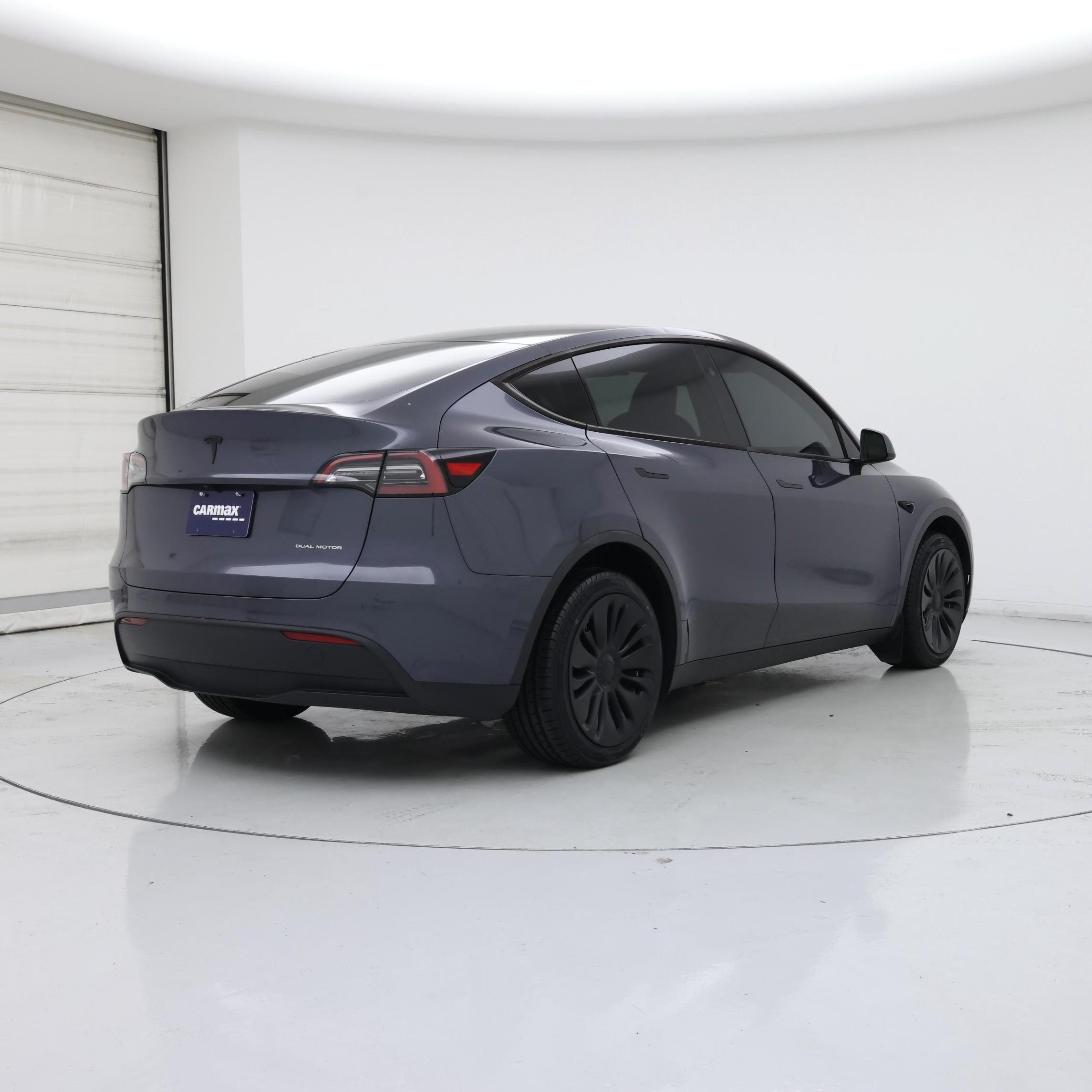 Thumbnail: 2023 Tesla Model Y - 8