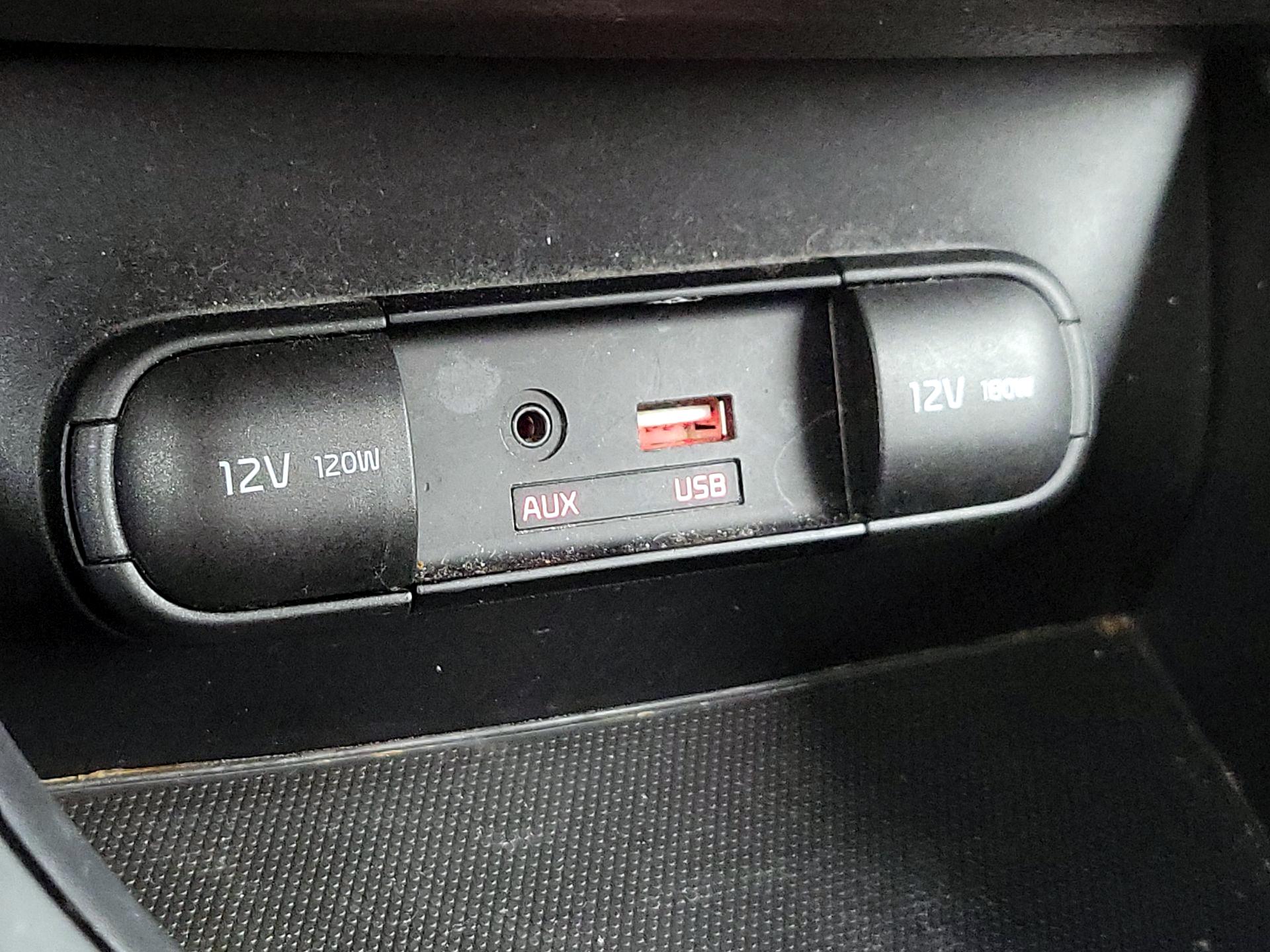 Thumbnail: 2017 Kia Soul - 18