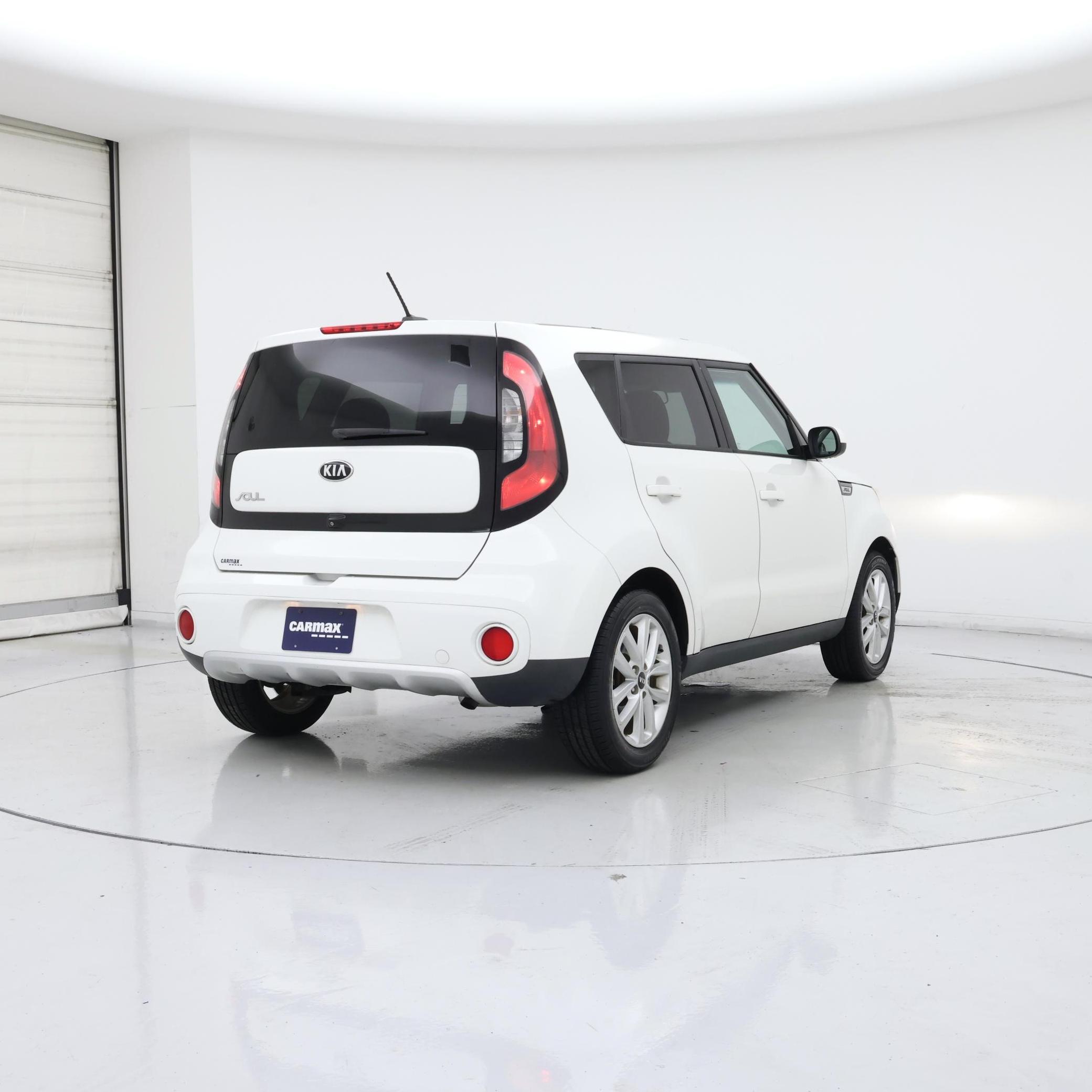 Thumbnail: 2017 Kia Soul - 8
