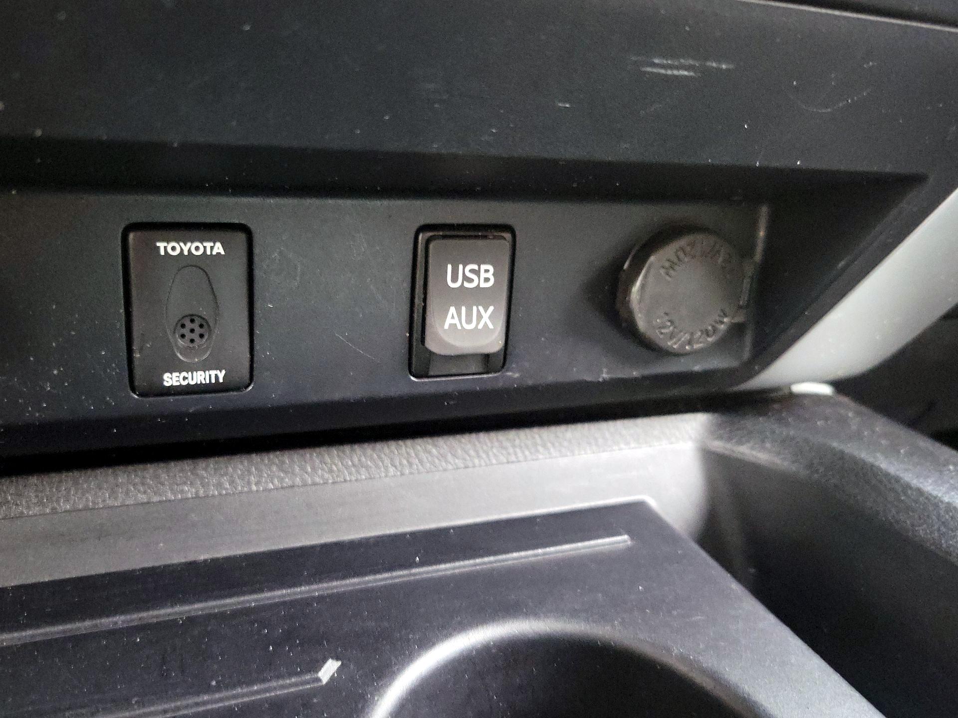Thumbnail: 2017 Toyota Tundra - 19