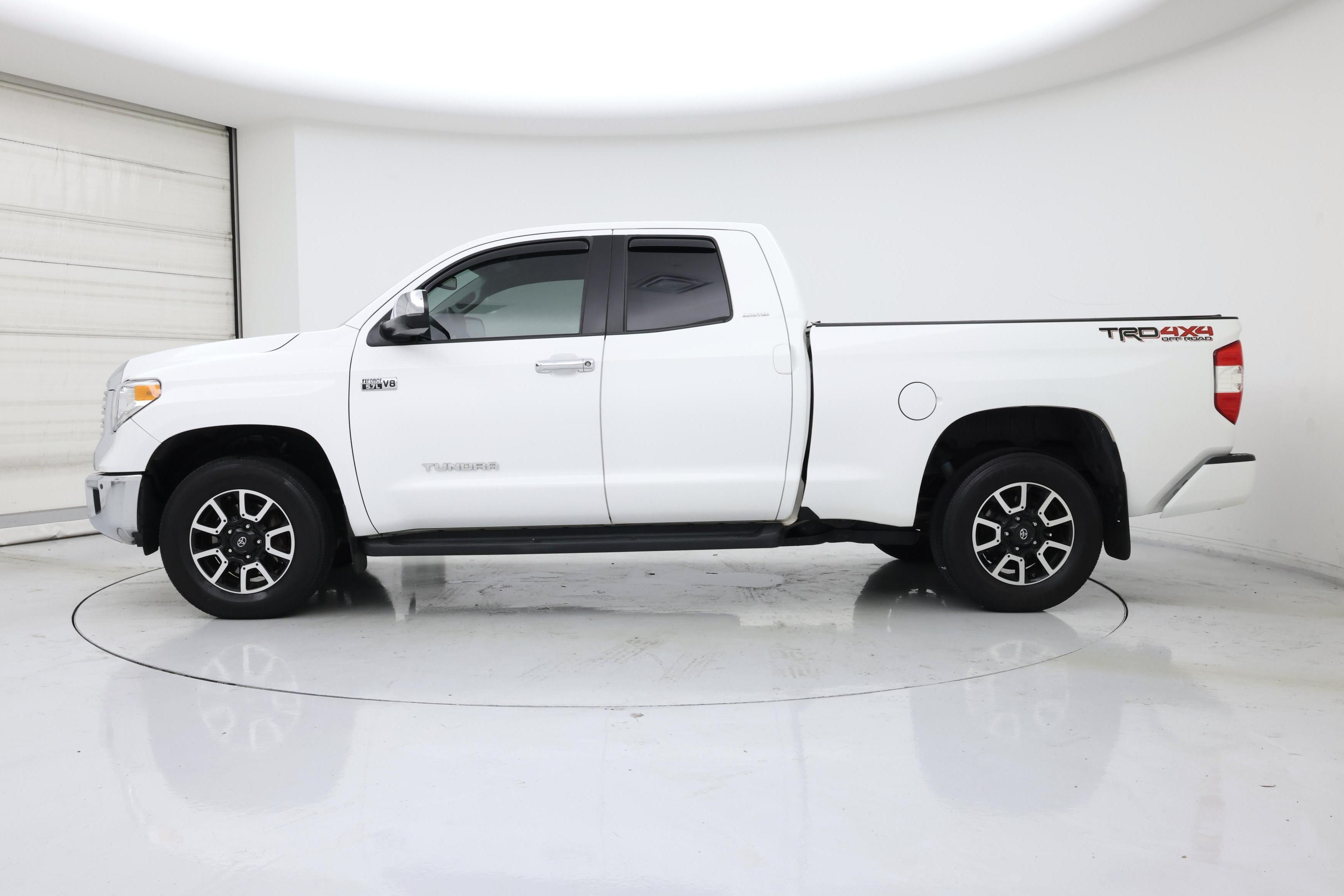Thumbnail: 2017 Toyota Tundra - 3