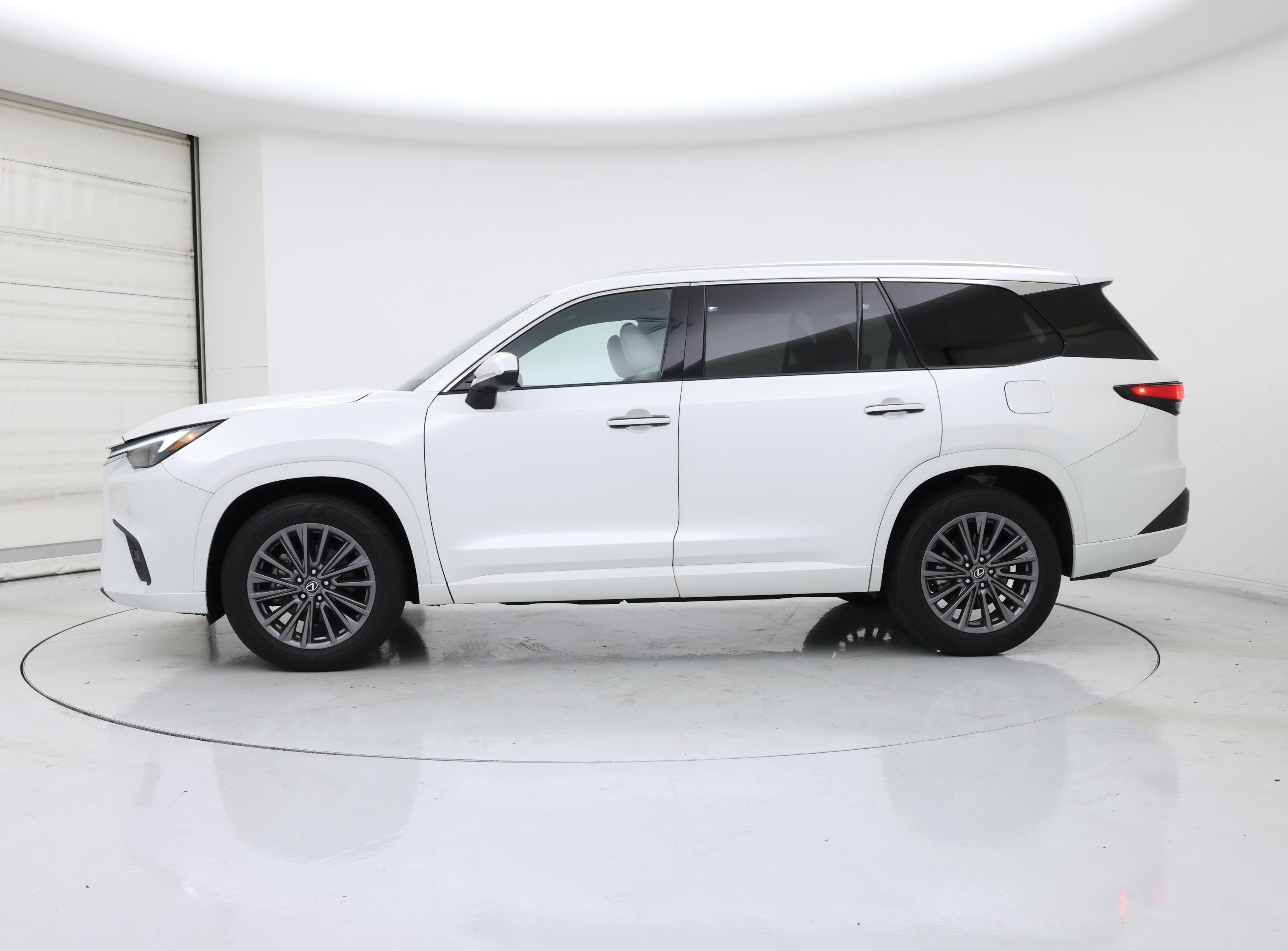 Thumbnail: 2024 Lexus TX - 3