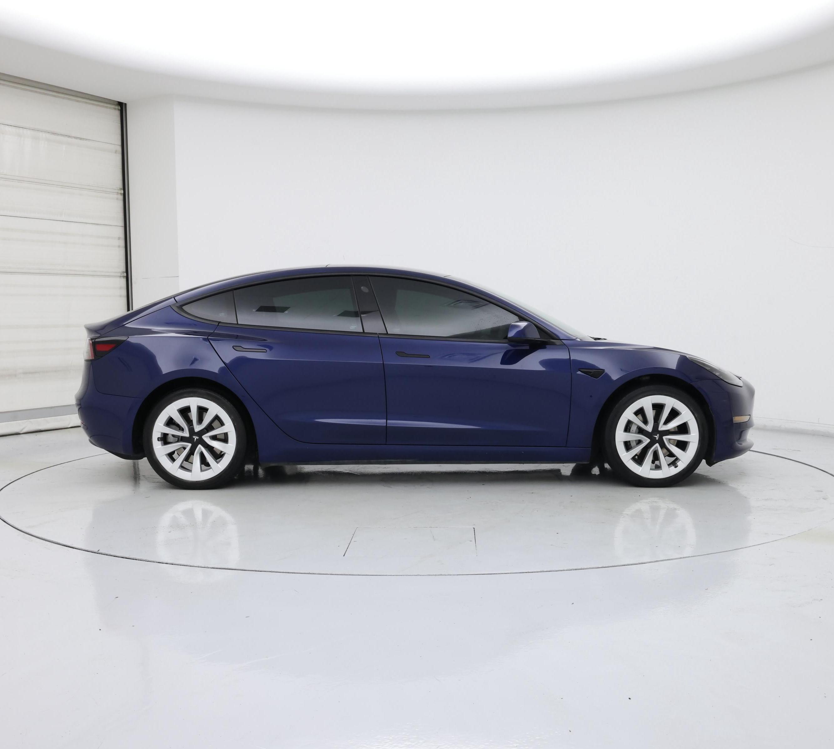 Thumbnail: 2022 Tesla Model 3 - 7