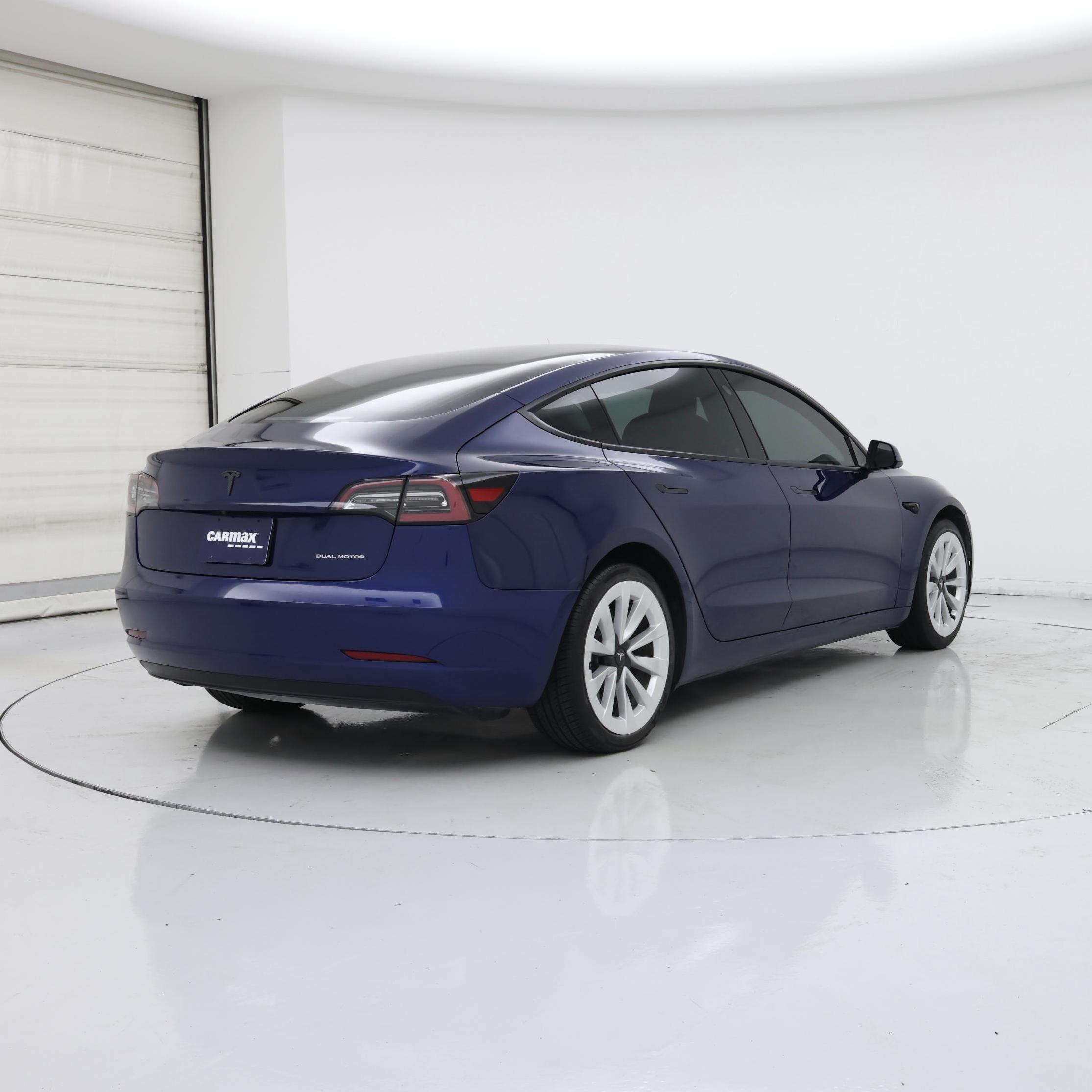 Thumbnail: 2022 Tesla Model 3 - 8