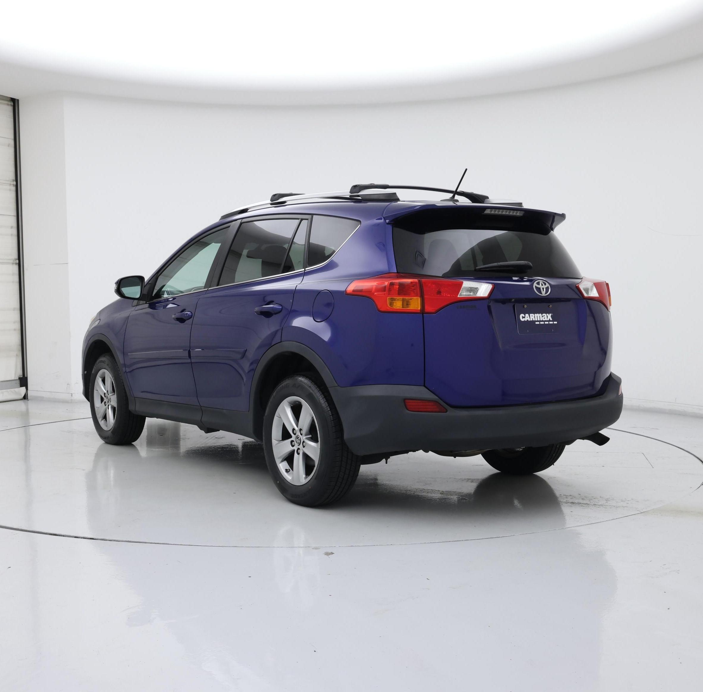 Thumbnail: 2015 Toyota RAV4 - 2