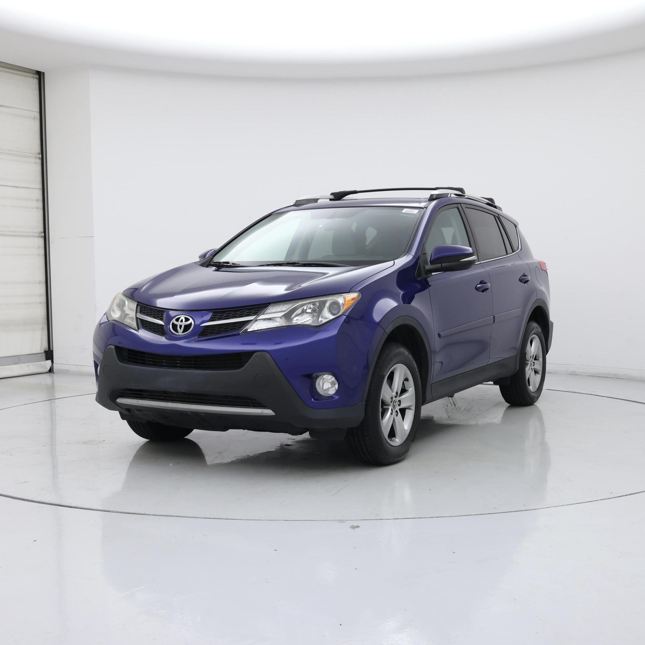 Thumbnail: 2015 Toyota RAV4 - 4