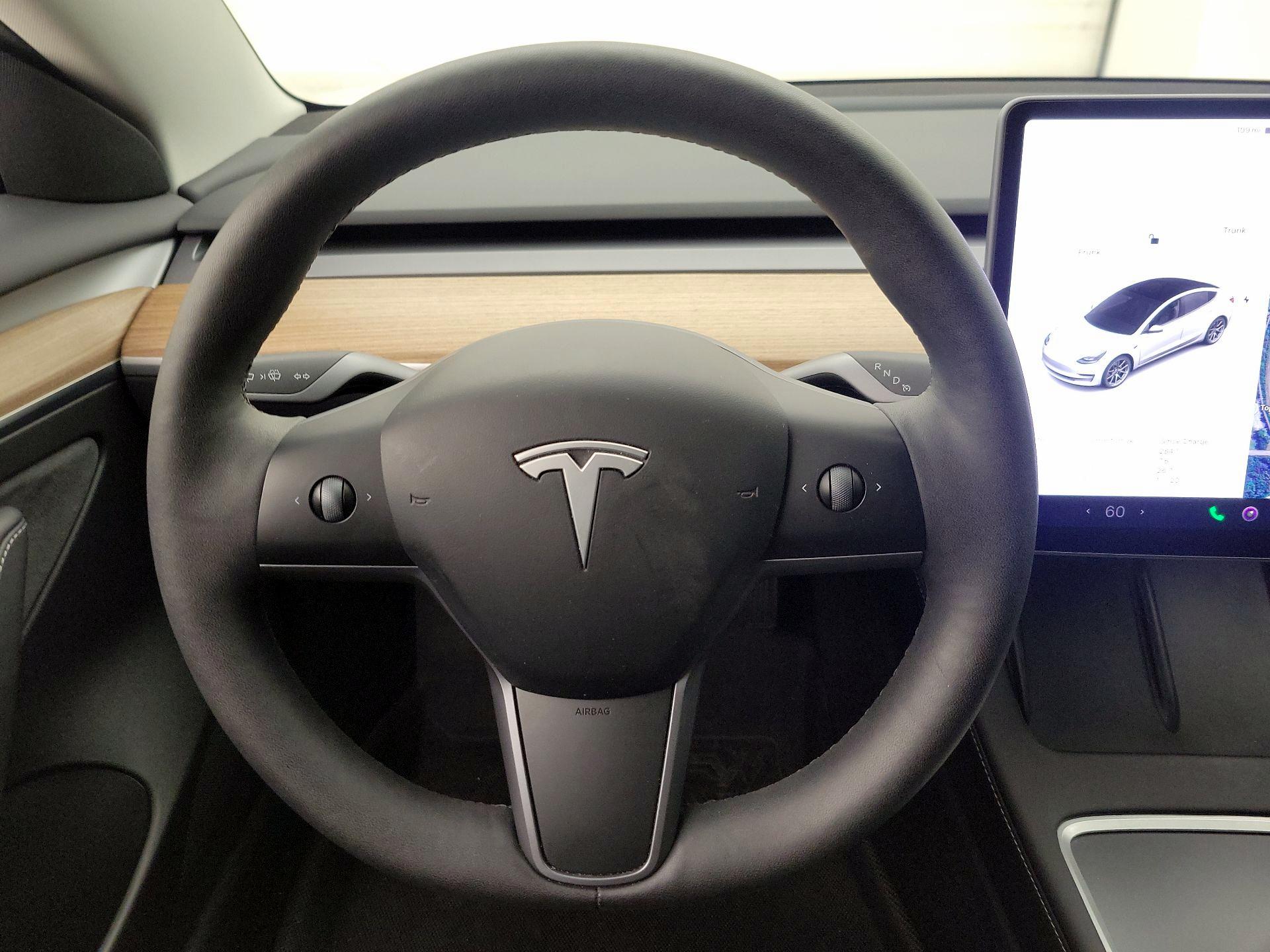 Thumbnail: 2023 Tesla Model 3 - 10