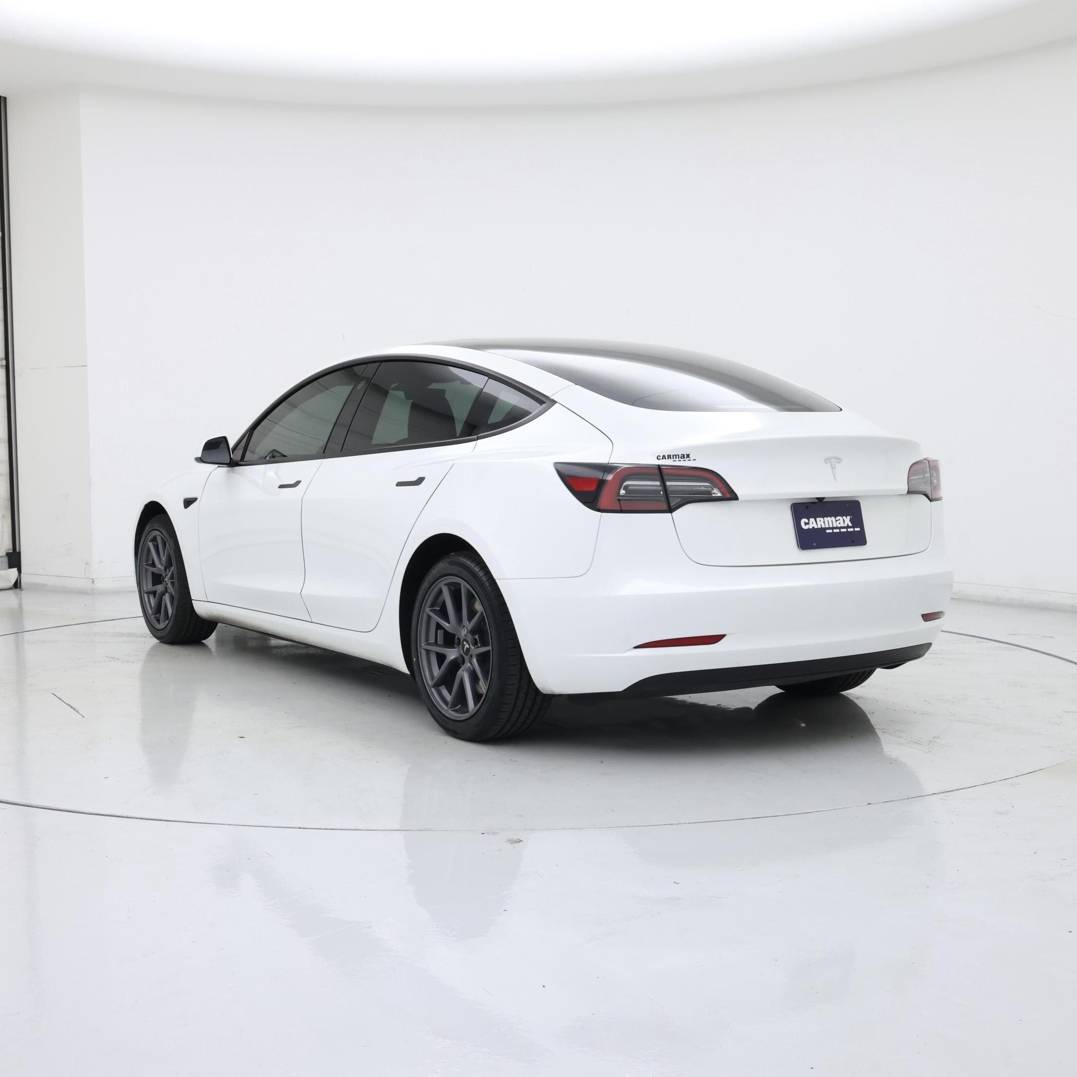 Thumbnail: 2023 Tesla Model 3 - 2