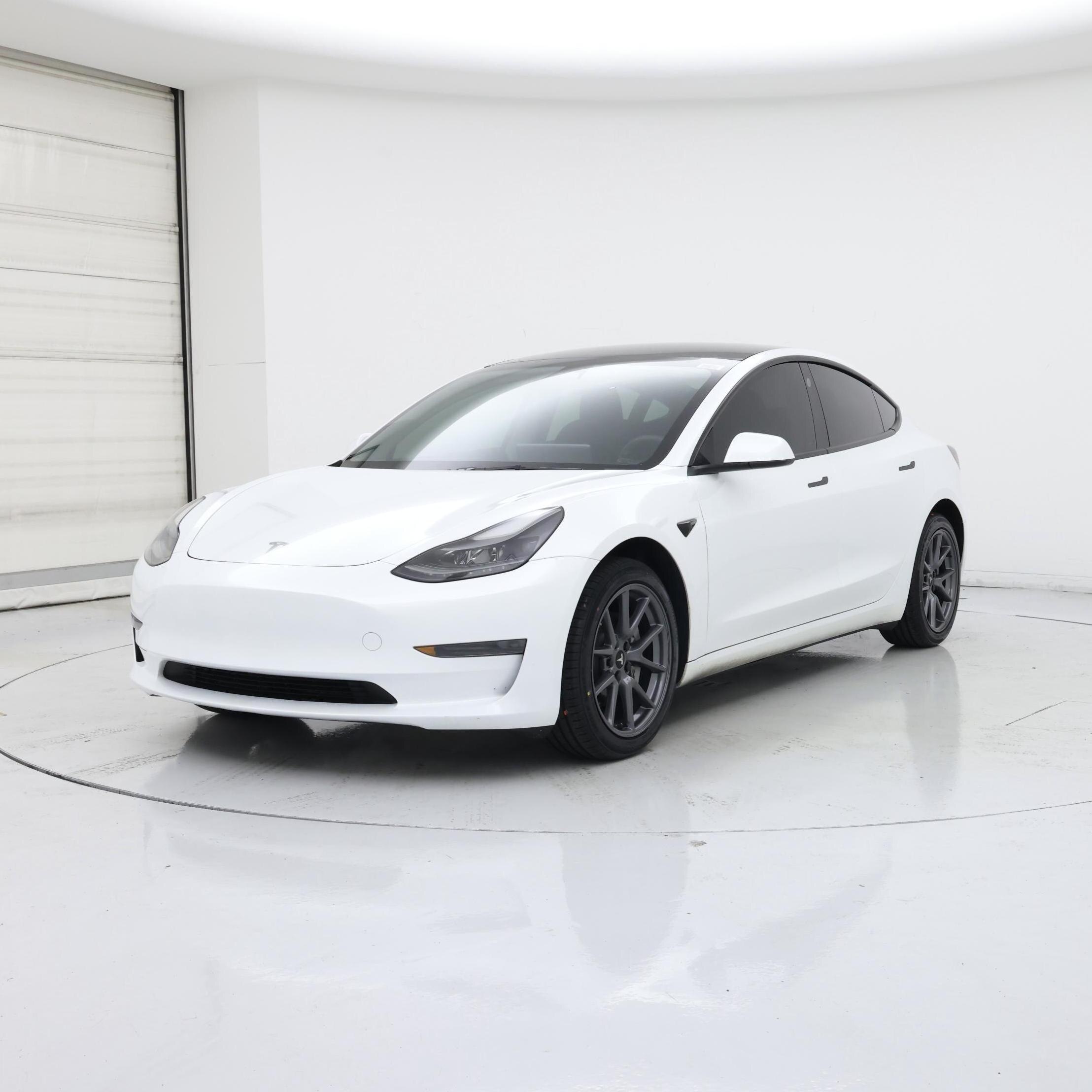 Thumbnail: 2023 Tesla Model 3 - 4