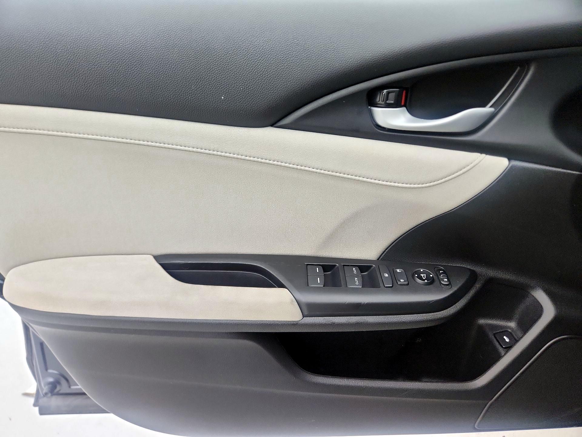 Thumbnail: 2022 Honda Insight - 12