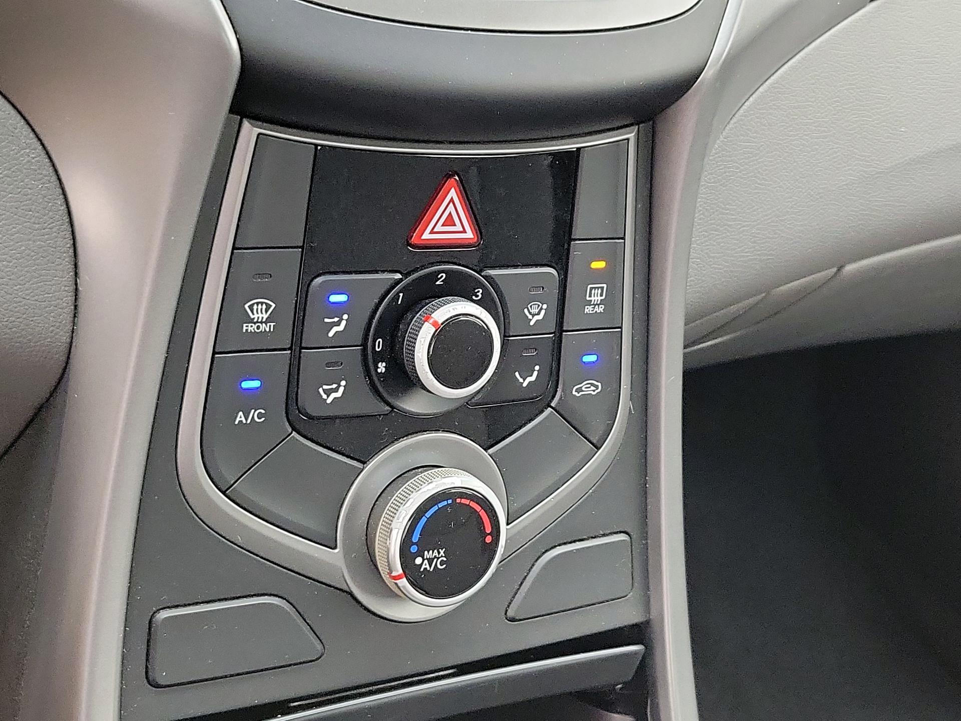 Thumbnail: 2016 Hyundai Elantra - 16
