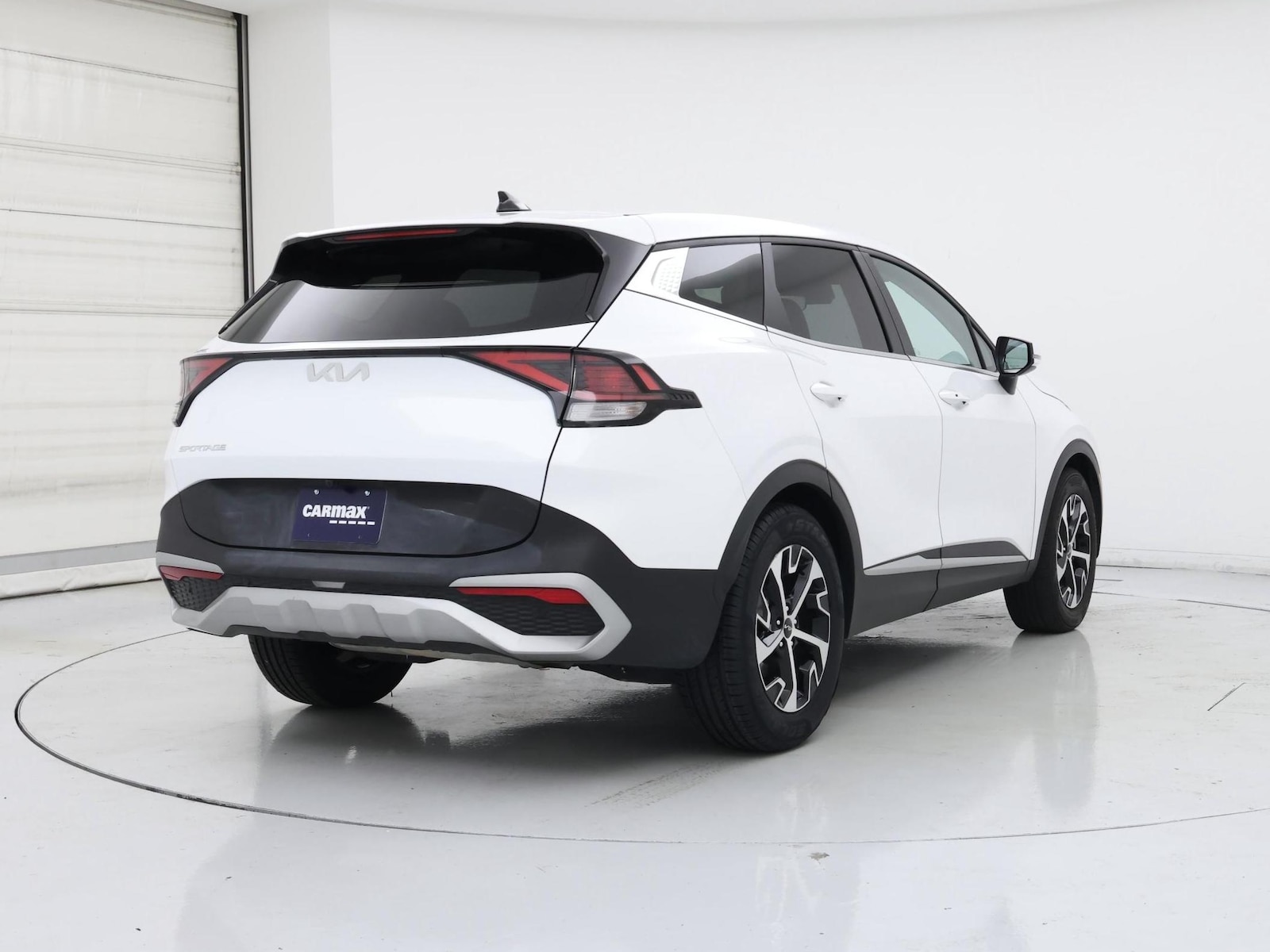 2023 Kia Sportage EX - Photo 9