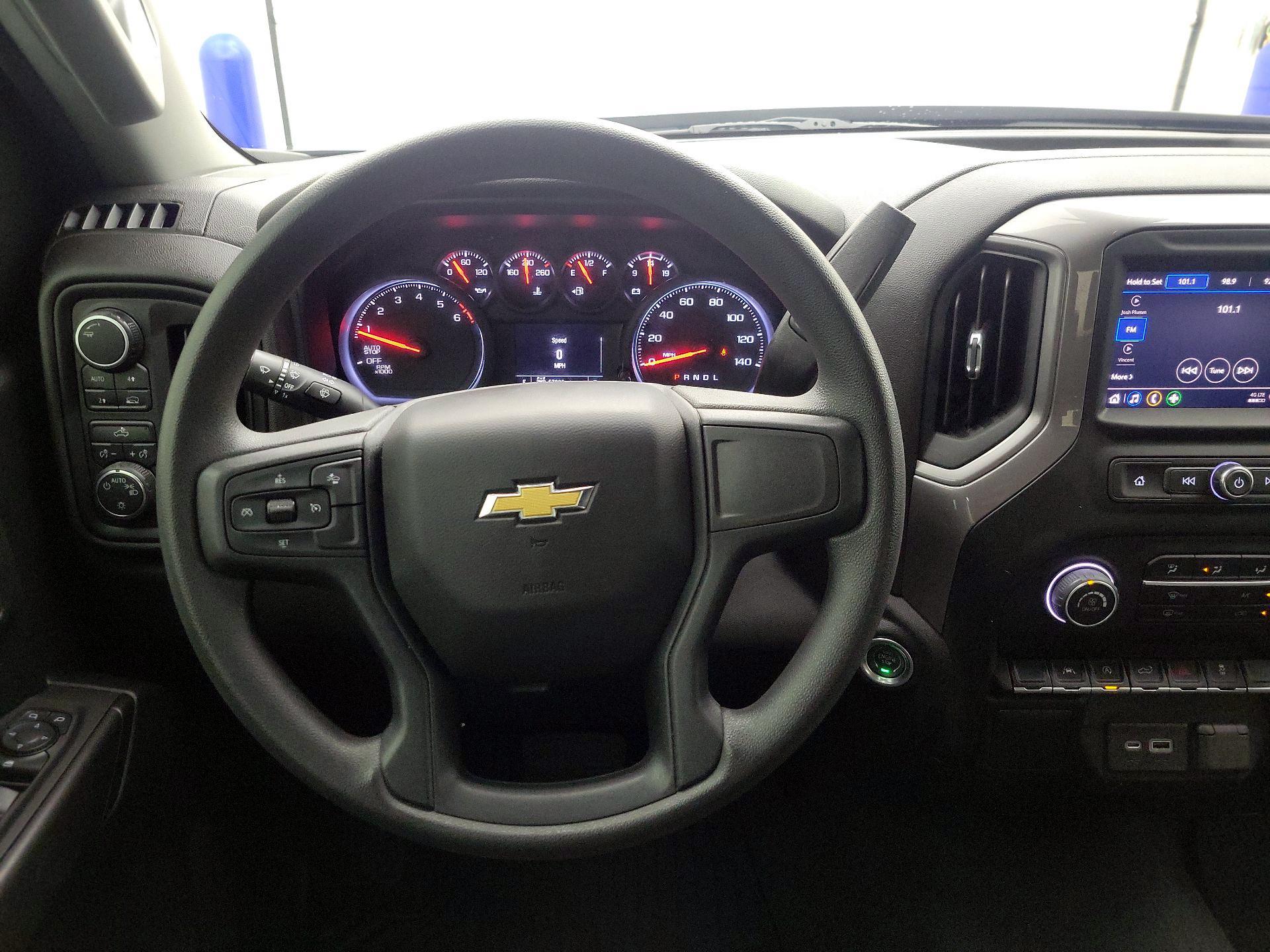 Thumbnail: 2022 Chevrolet Silverado 1500 - 10