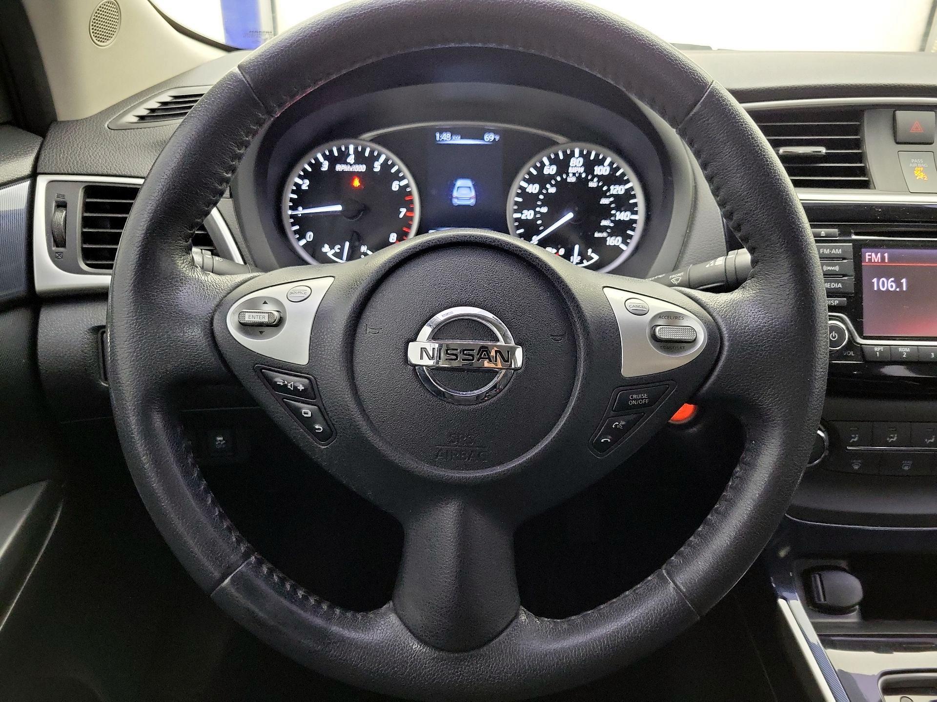 Thumbnail: 2017 Nissan Sentra - 10
