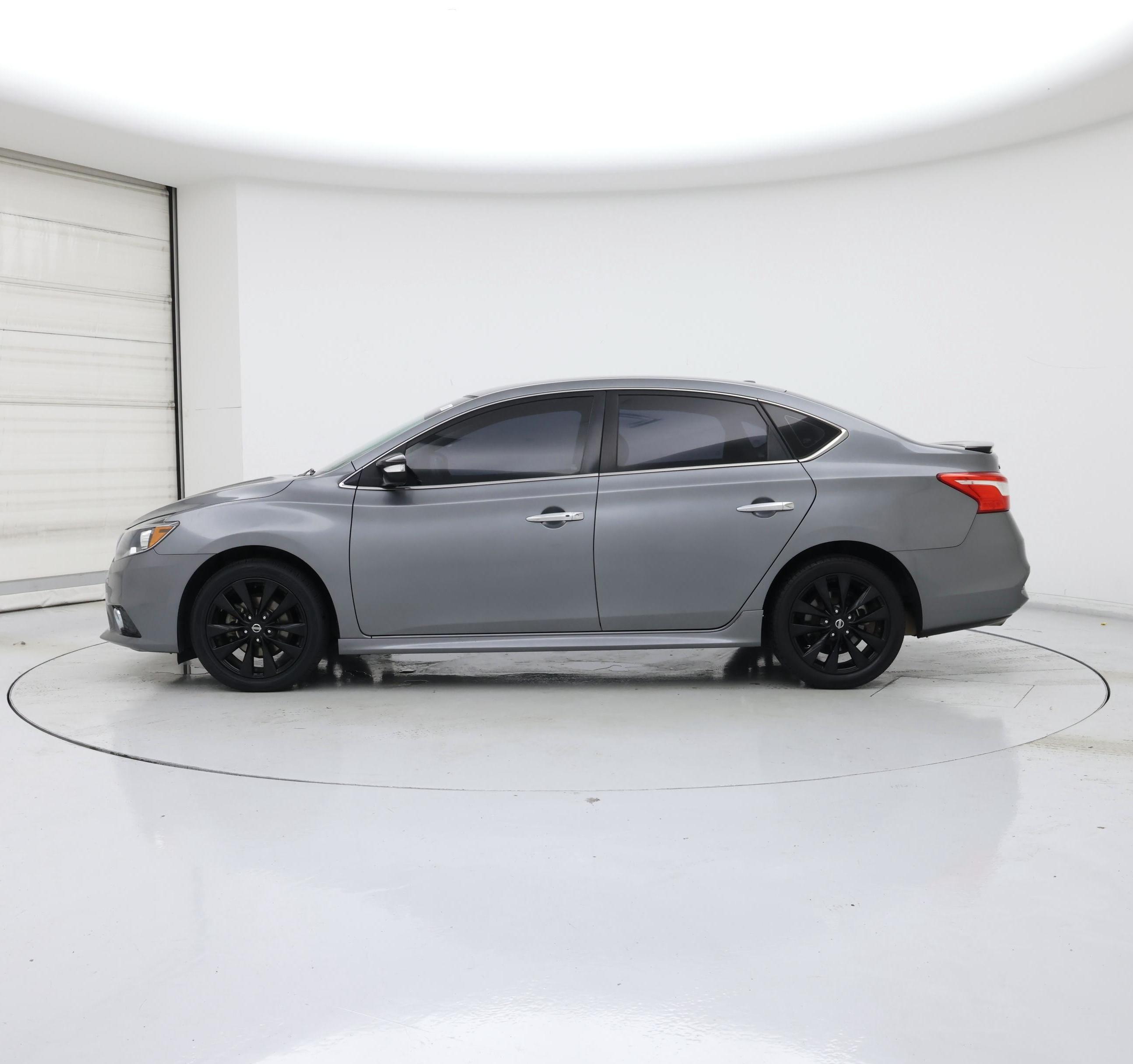 Thumbnail: 2017 Nissan Sentra - 3
