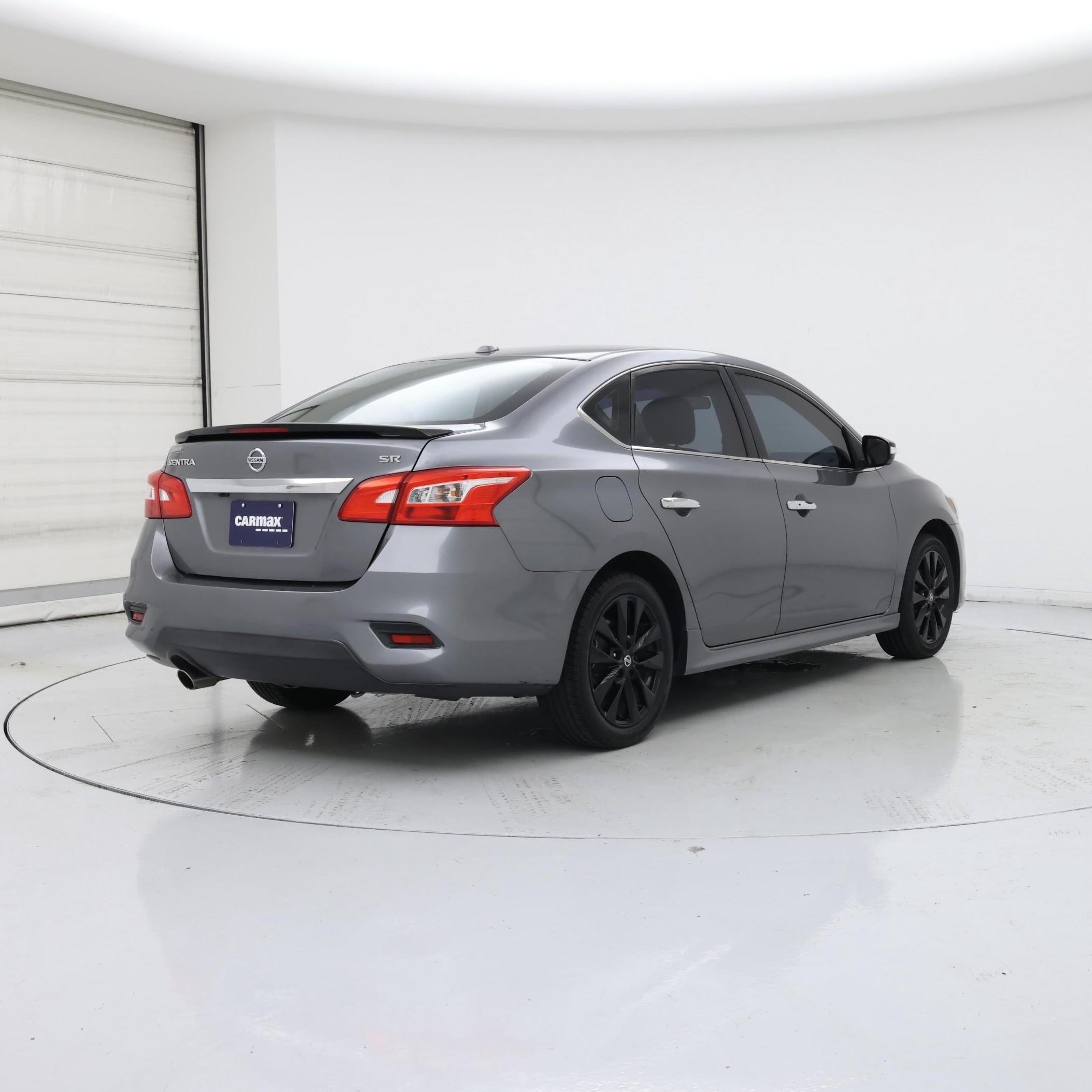 Thumbnail: 2017 Nissan Sentra - 8
