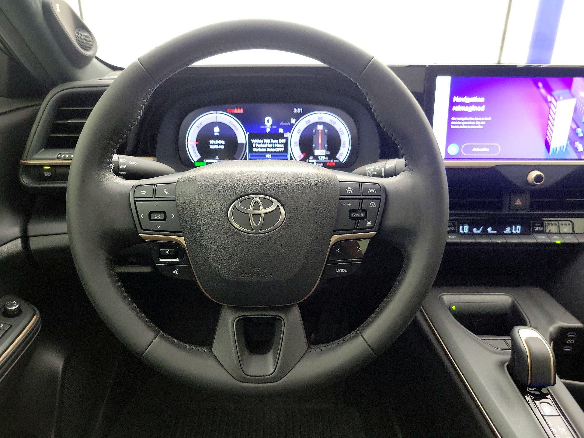 Thumbnail: 2023 Toyota Crown - 10