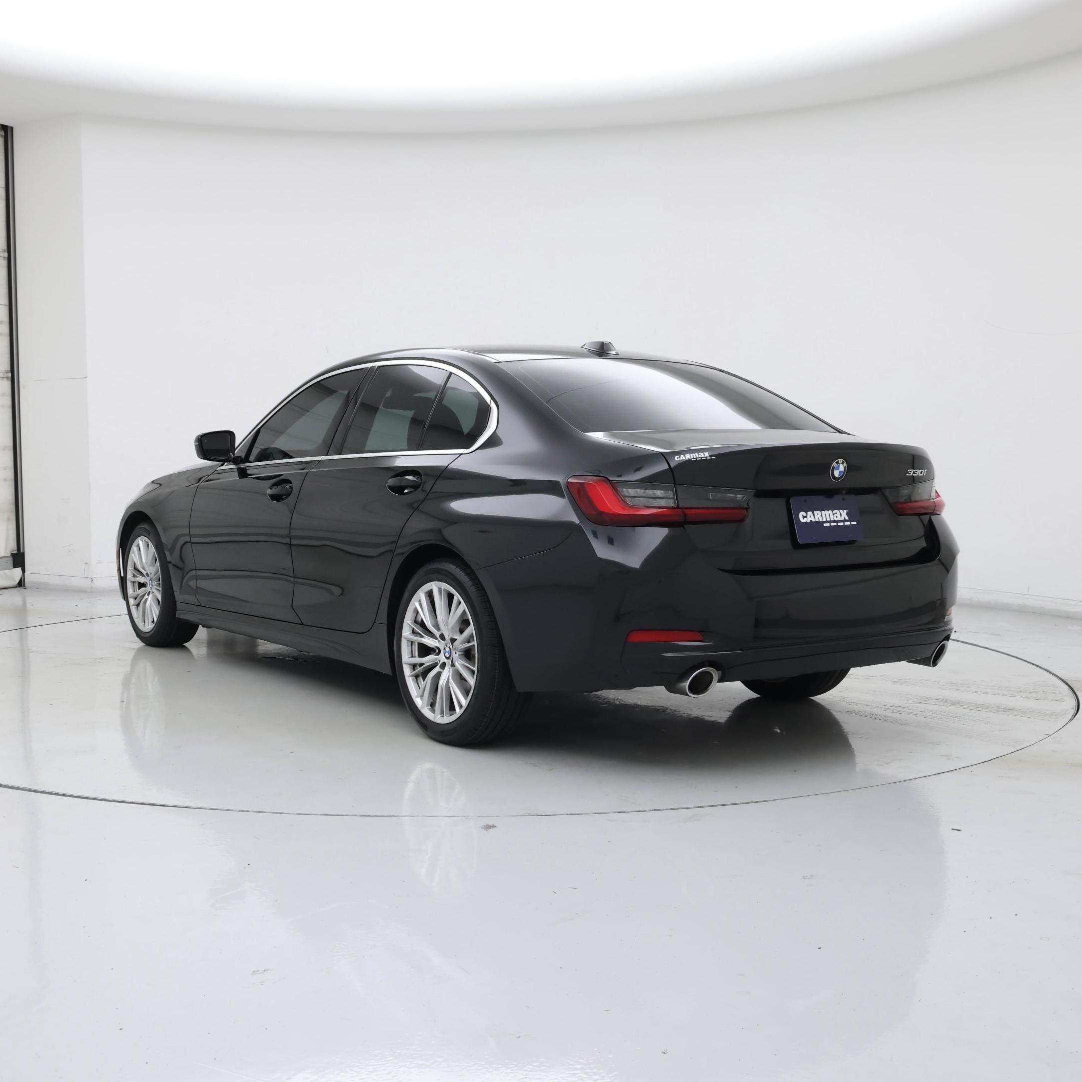 Thumbnail: 2024 BMW 3 Series - 2