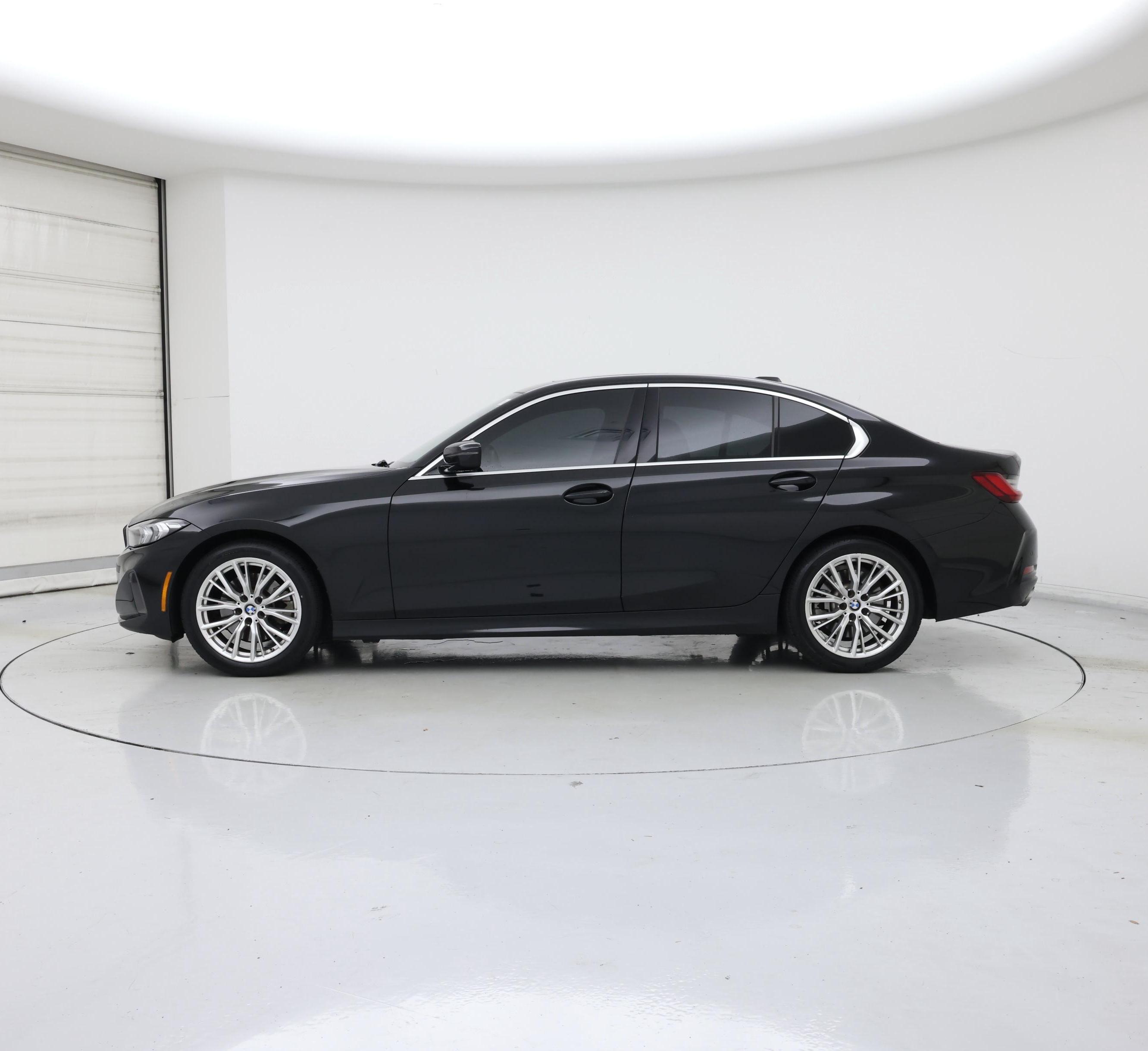 Thumbnail: 2024 BMW 3 Series - 3