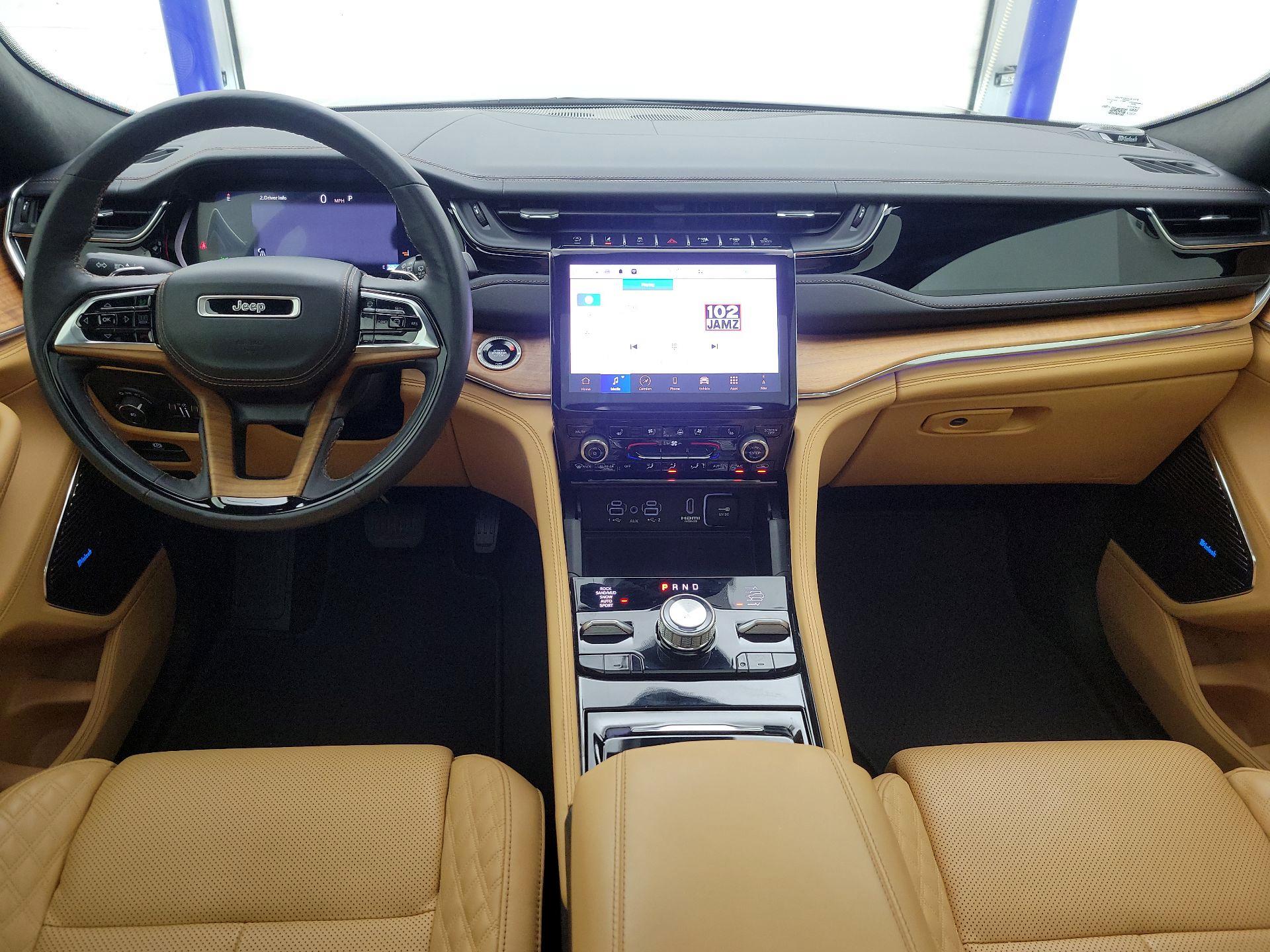 Thumbnail: 2024 Jeep Grand Cherokee - 9