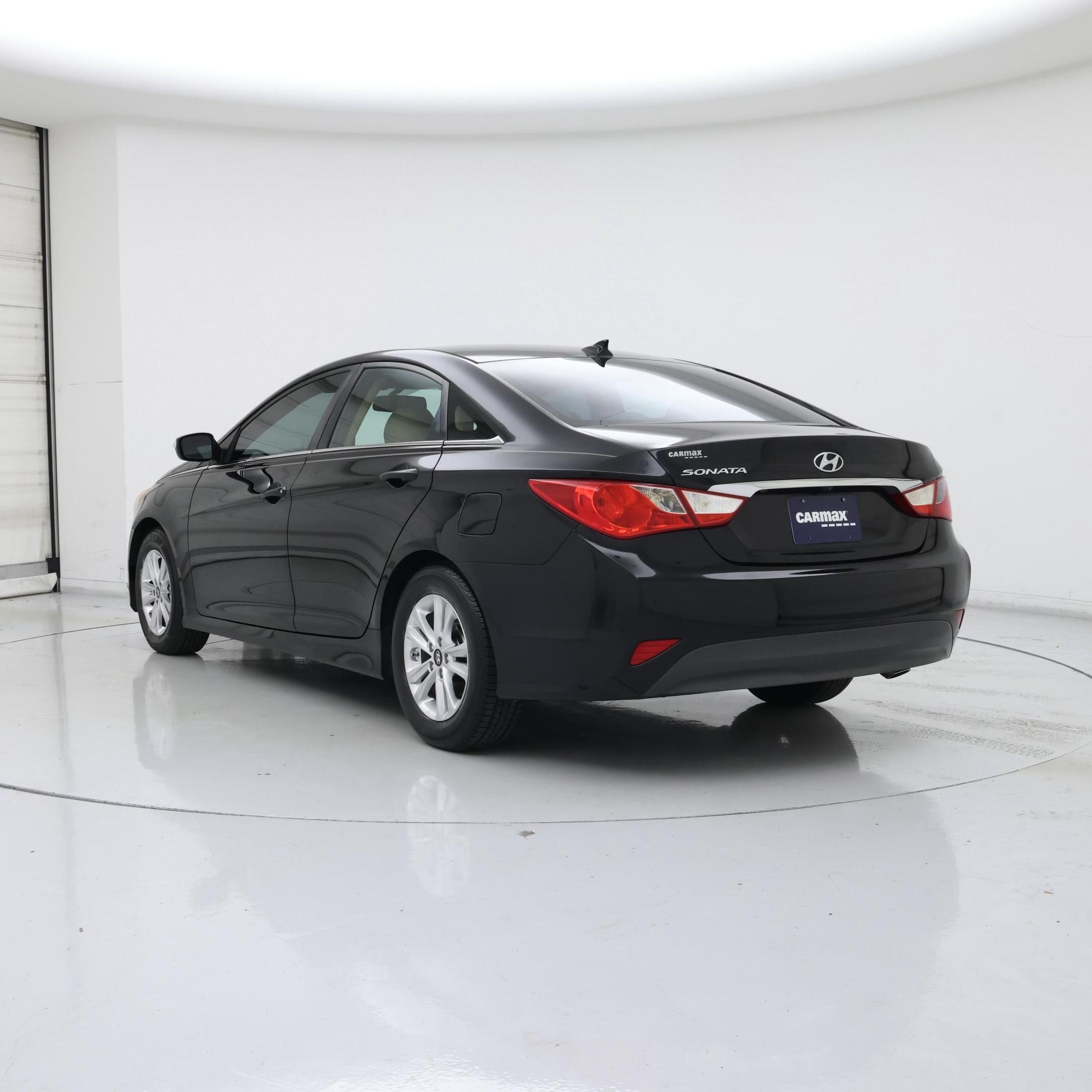 Thumbnail: 2014 Hyundai Sonata - 2