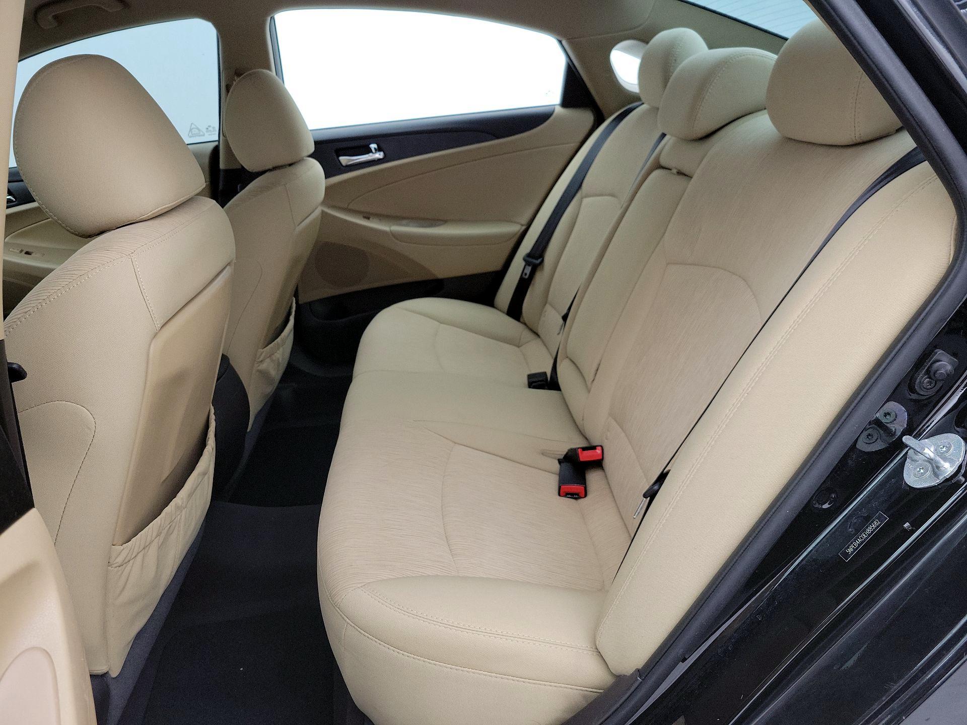 Thumbnail: 2014 Hyundai Sonata - 19