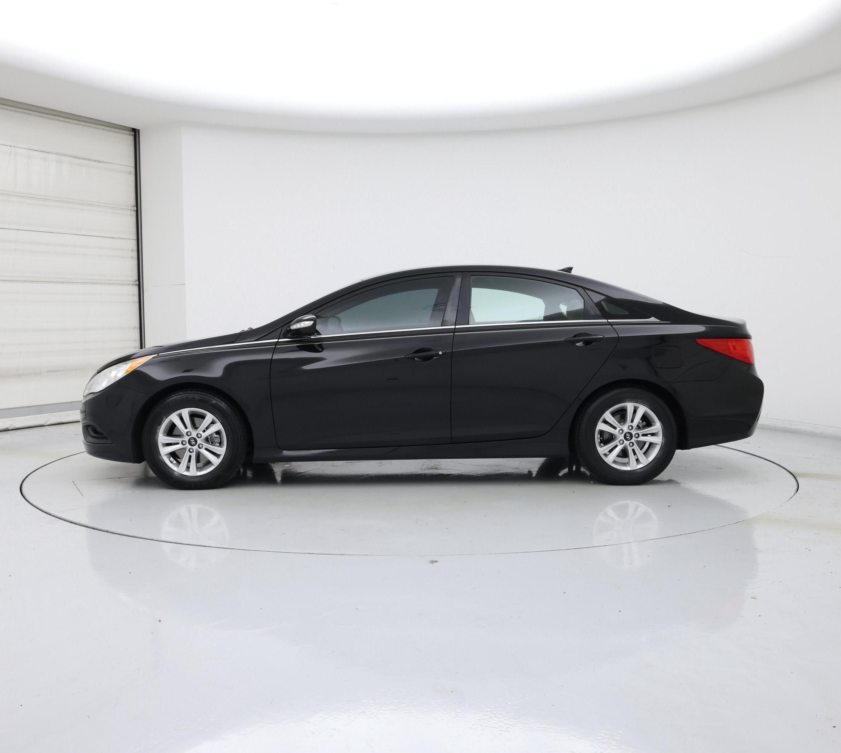 Thumbnail: 2014 Hyundai Sonata - 3