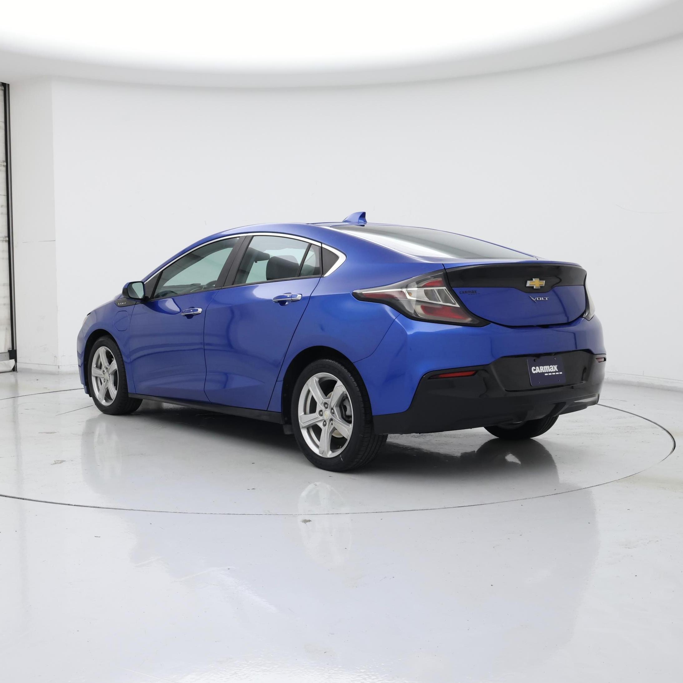 Thumbnail: 2017 Chevrolet Volt - 2