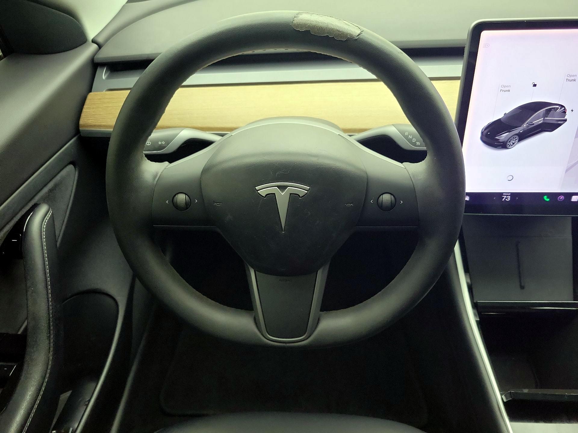 Thumbnail: 2020 Tesla Model 3 - 10